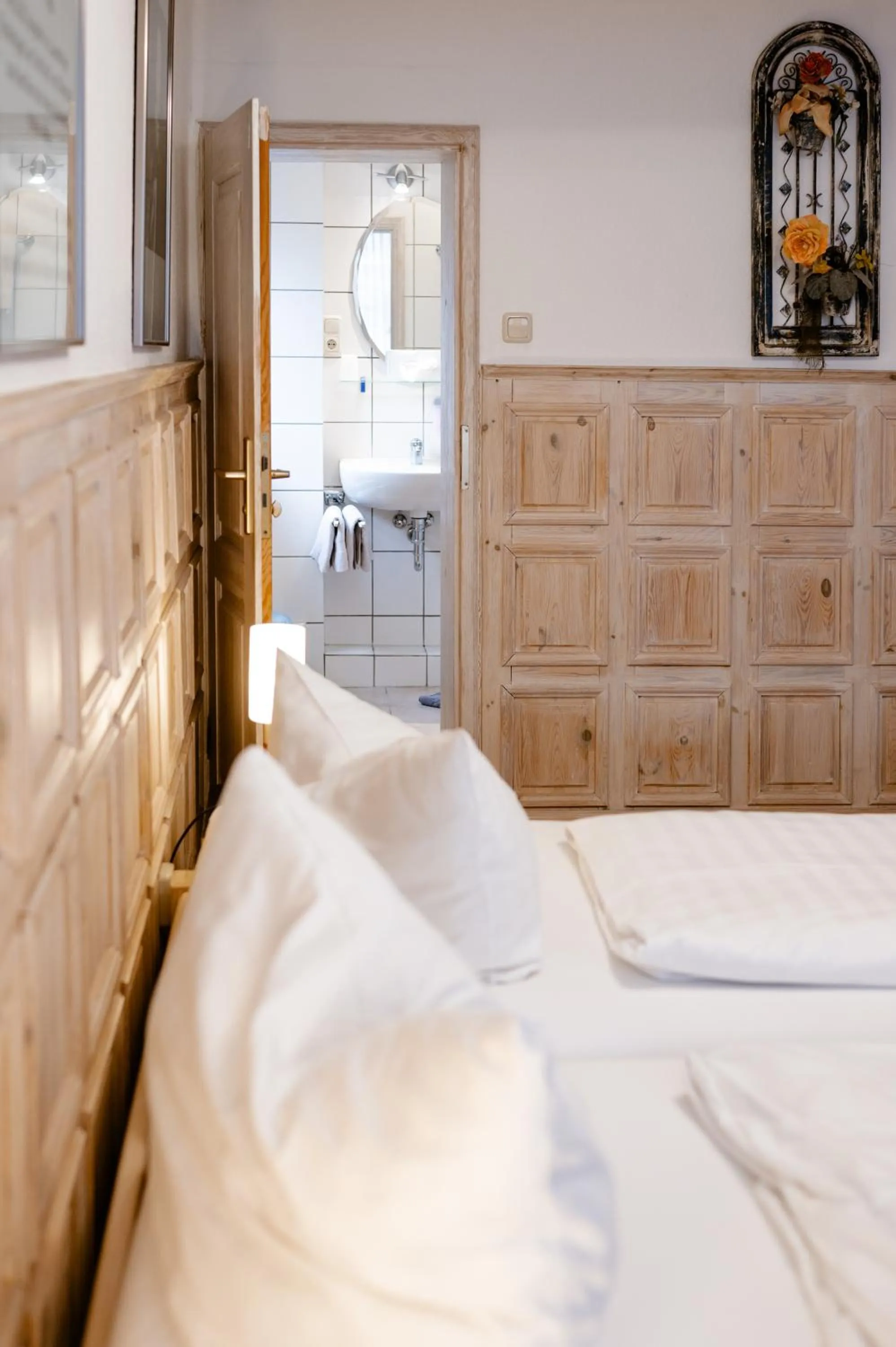 Bathroom, Bed in Zum Alten Schifferhaus