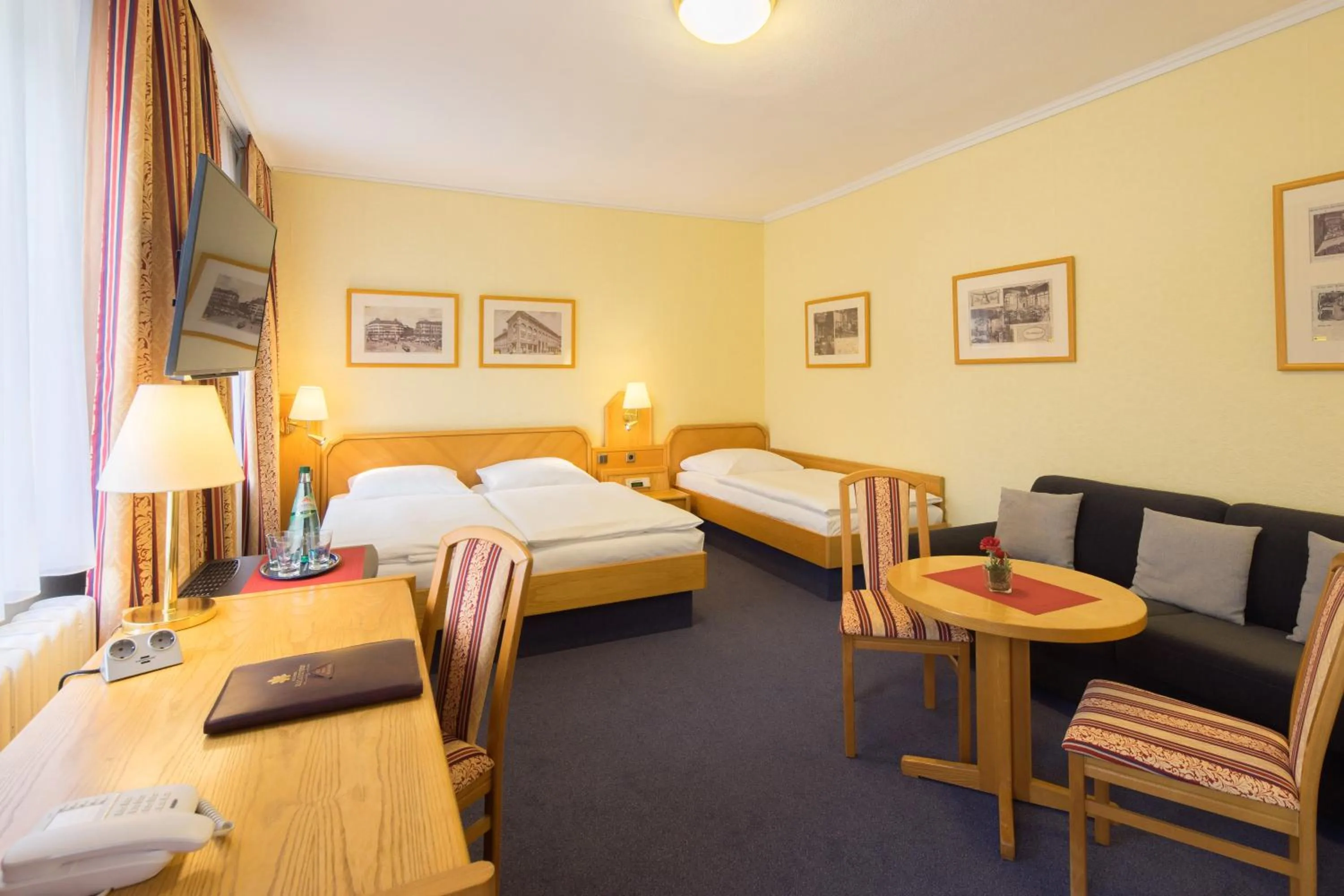 Photo of the whole room, Bed in Hotel Kastanienhof