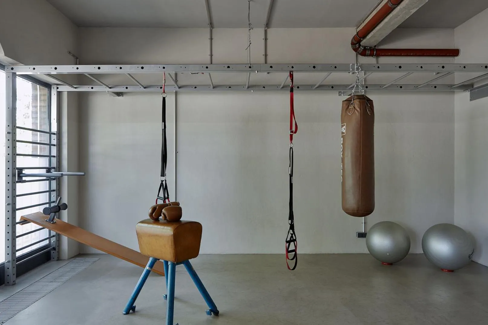 Fitness centre/facilities in Underdog Hotel