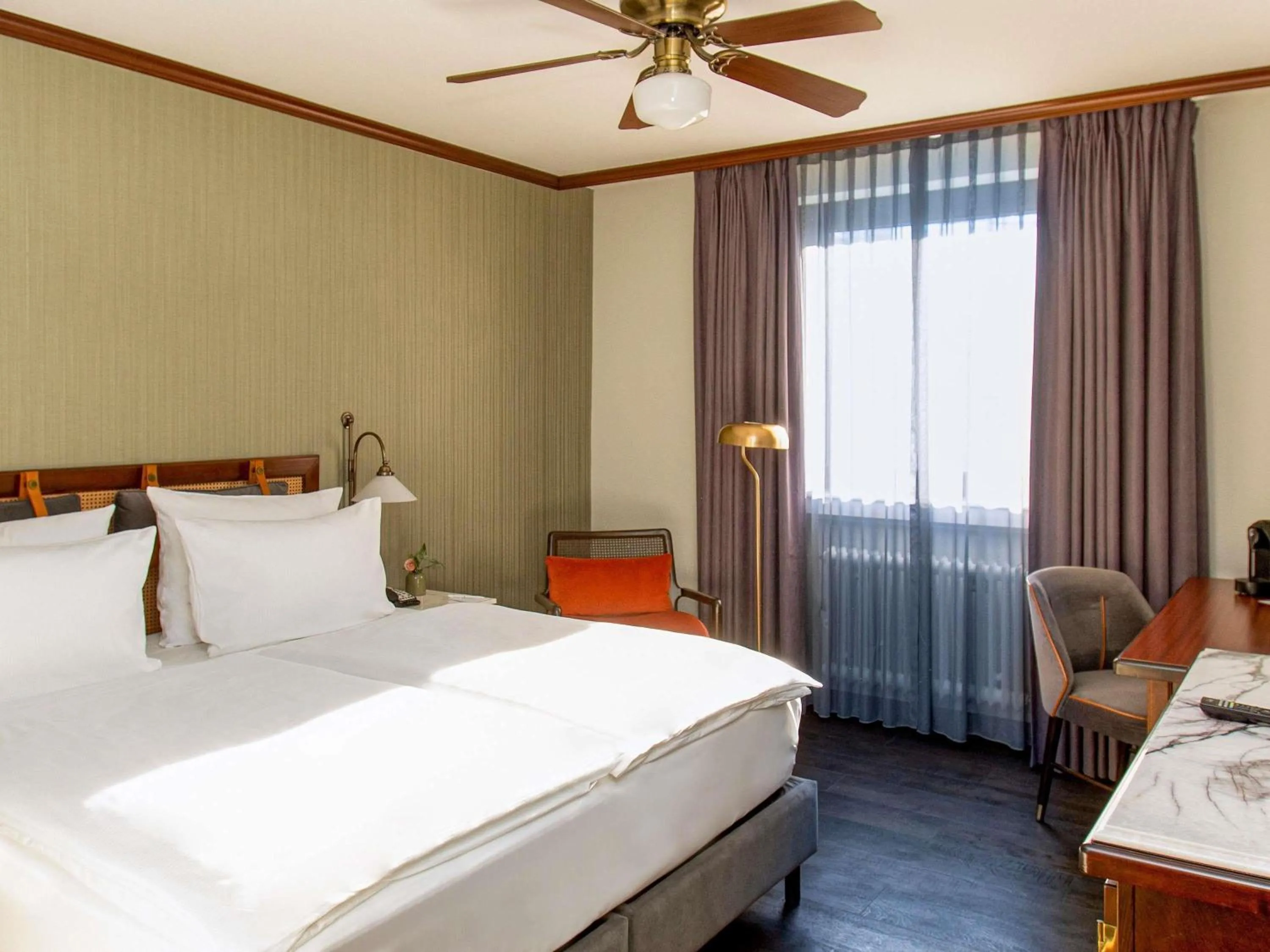 Bedroom, Bed in Mercure Hotel Frankfurt Airport Langen