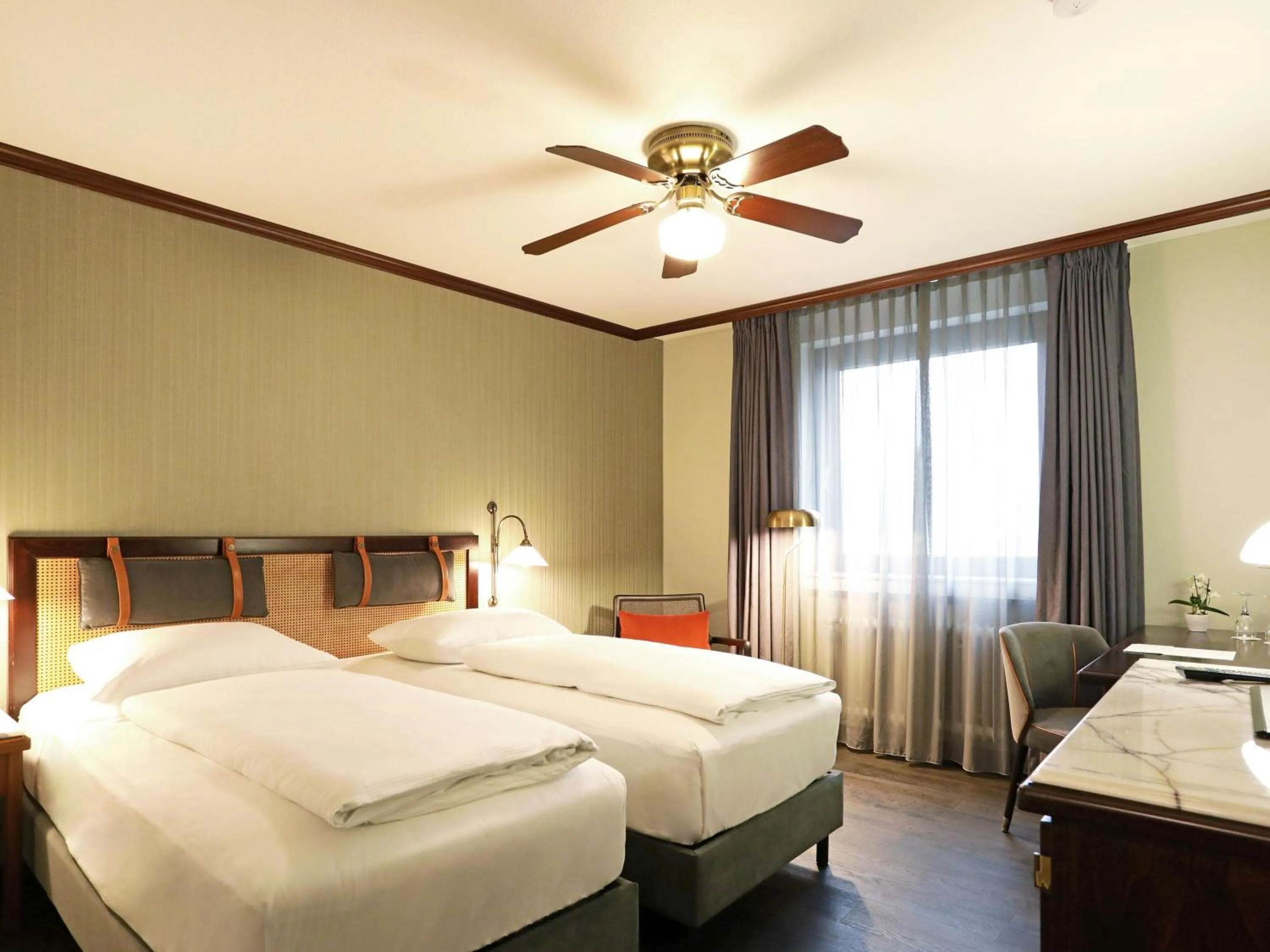 Bedroom, Bed in Mercure Hotel Frankfurt Airport Langen