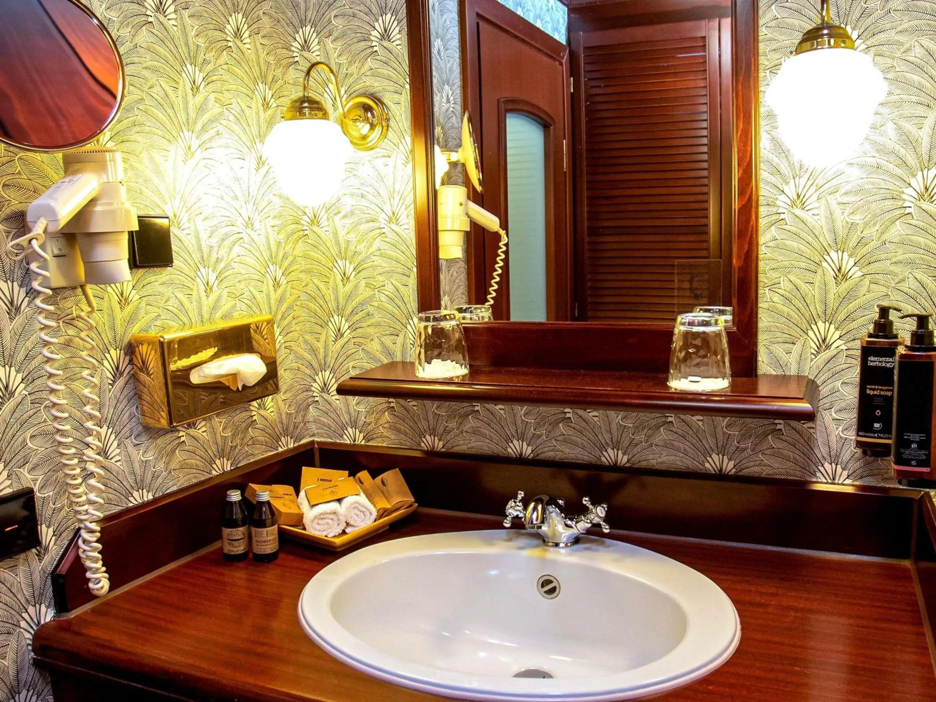 Bedroom in Mercure Hotel Frankfurt Airport Langen