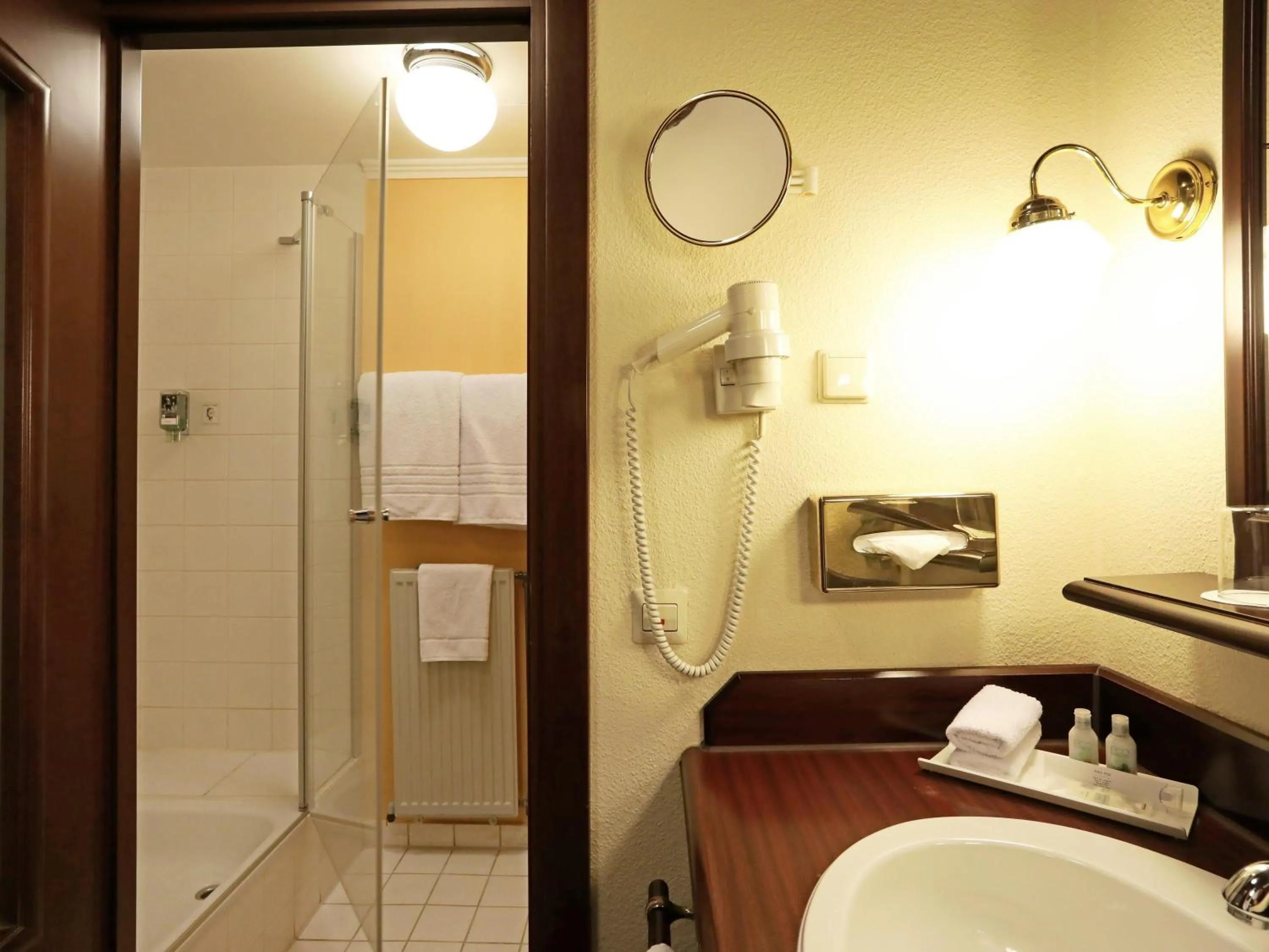 Bedroom in Mercure Hotel Frankfurt Airport Langen