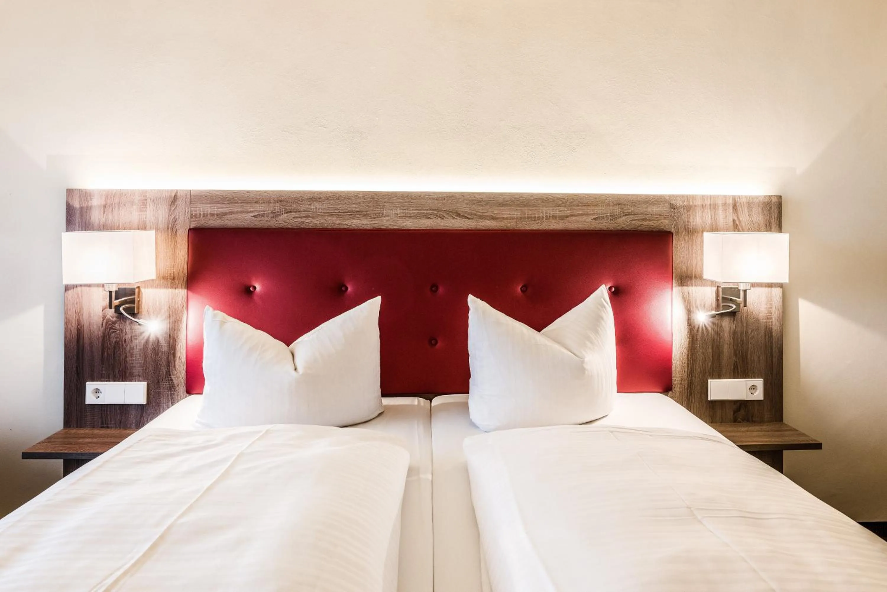 Photo of the whole room, Bed in Hotel Vorfelder