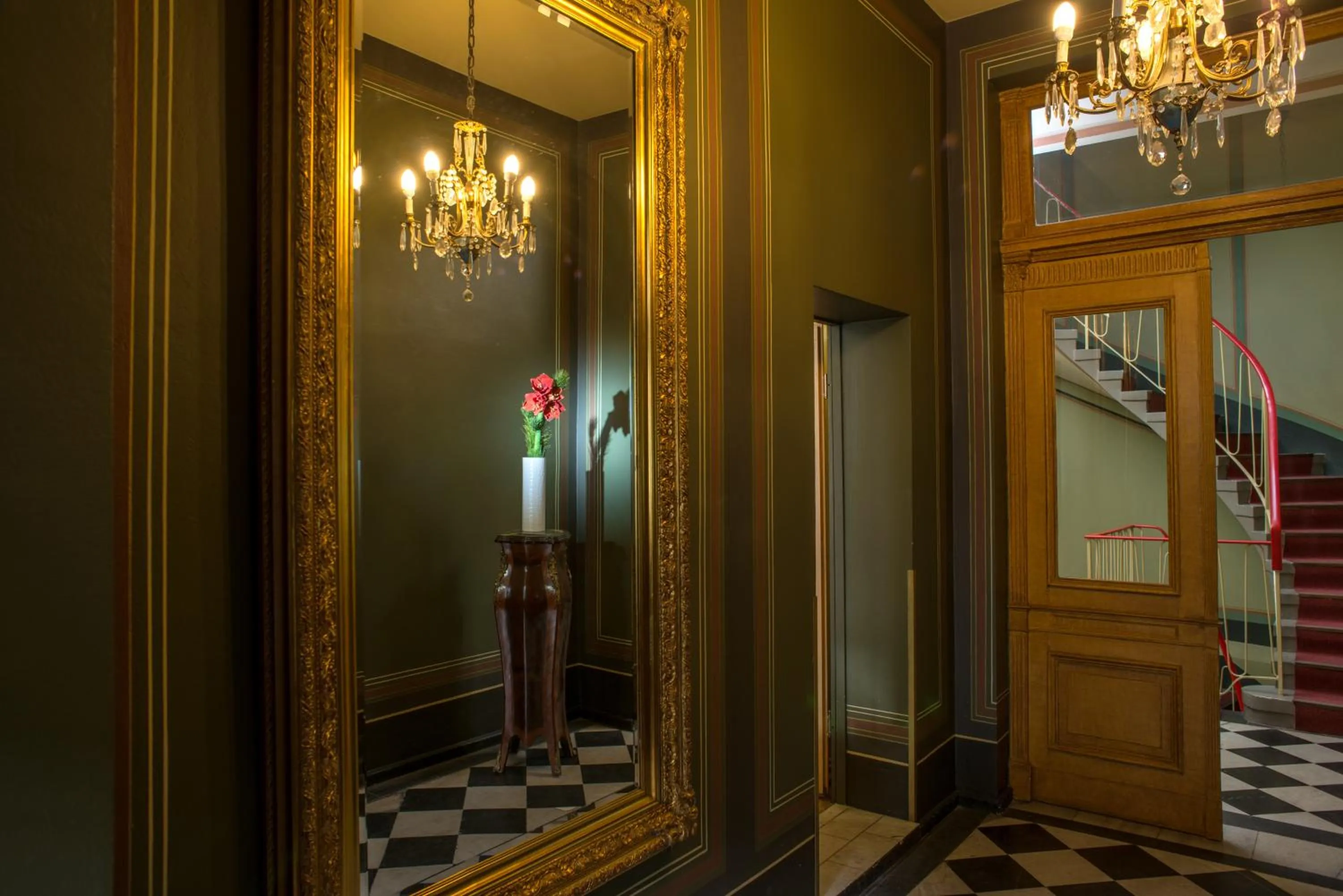 Decorative detail in Hotel Residenz Begaswinkel