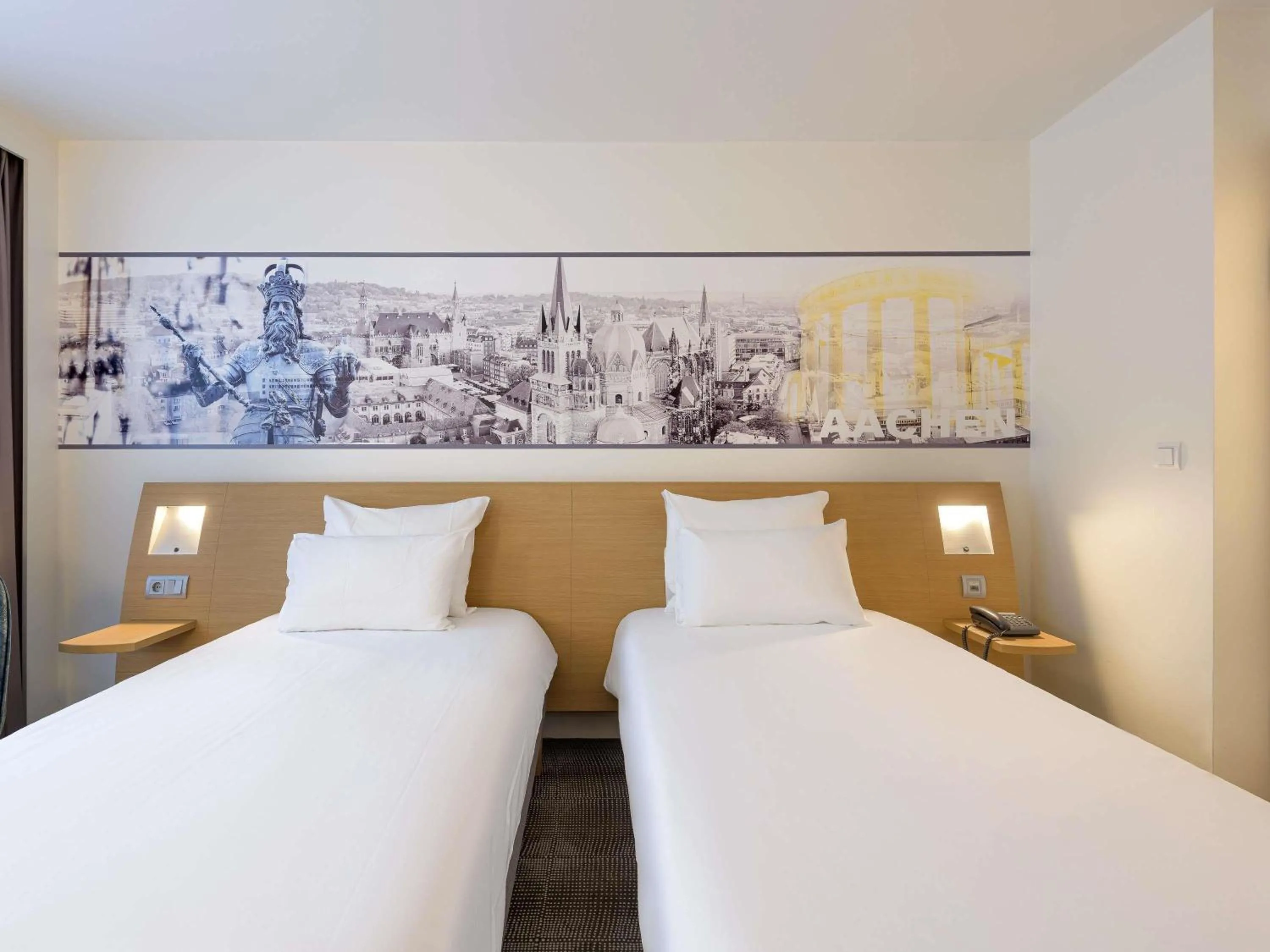 Bedroom, Bed in Novotel Aachen City