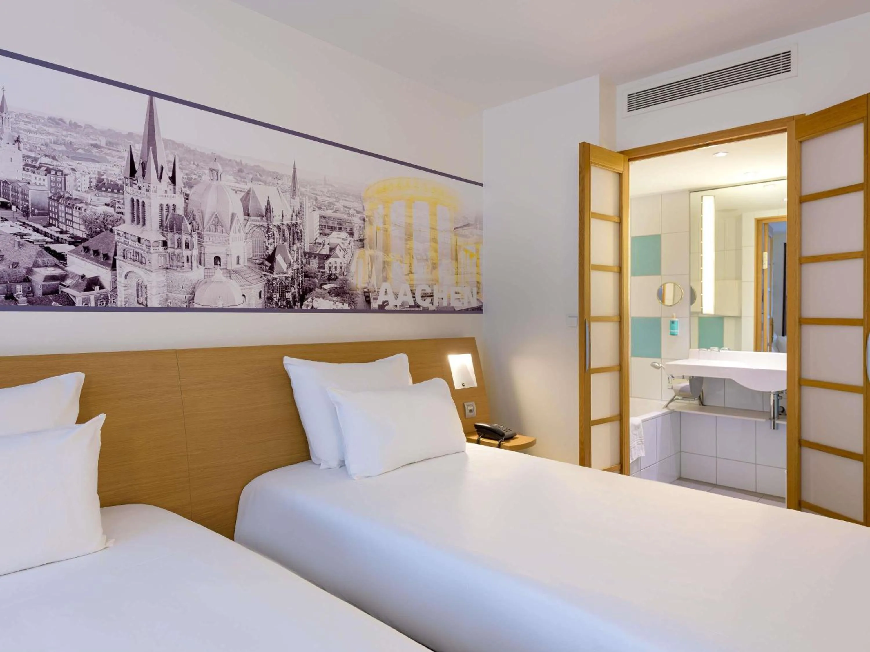 Bedroom, Bed in Novotel Aachen City