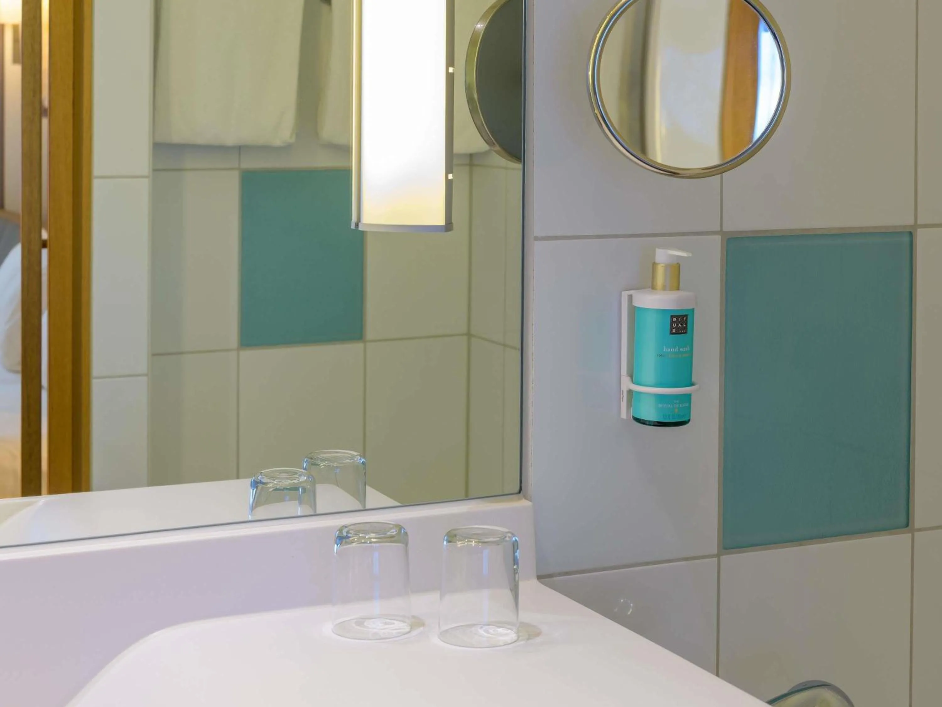 Bedroom in Novotel Aachen City