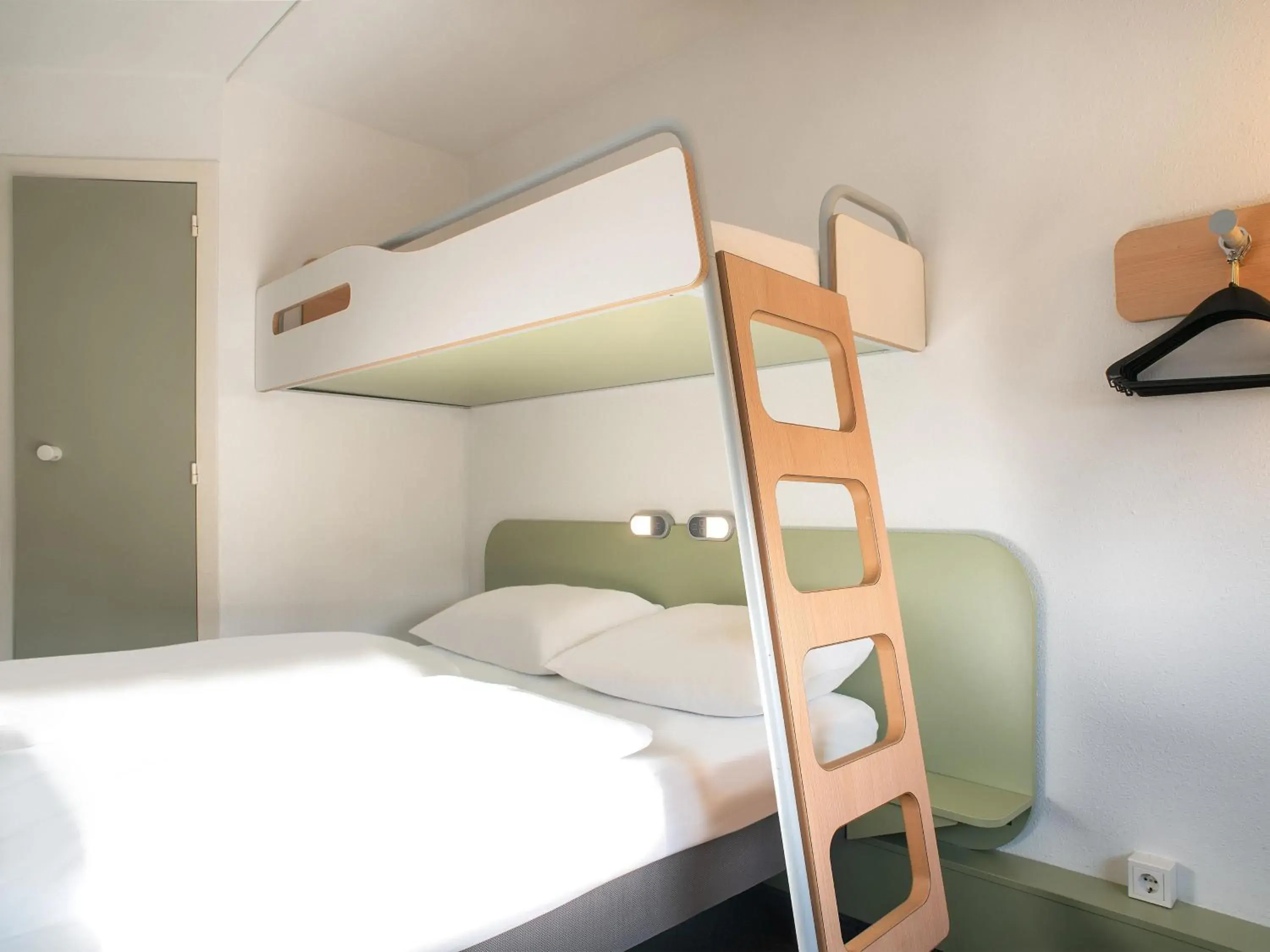 Twin Room in B&B Hotel Lübeck Berliner-Platz Twin Room in B&B Hotel Lübeck Berliner-Platz