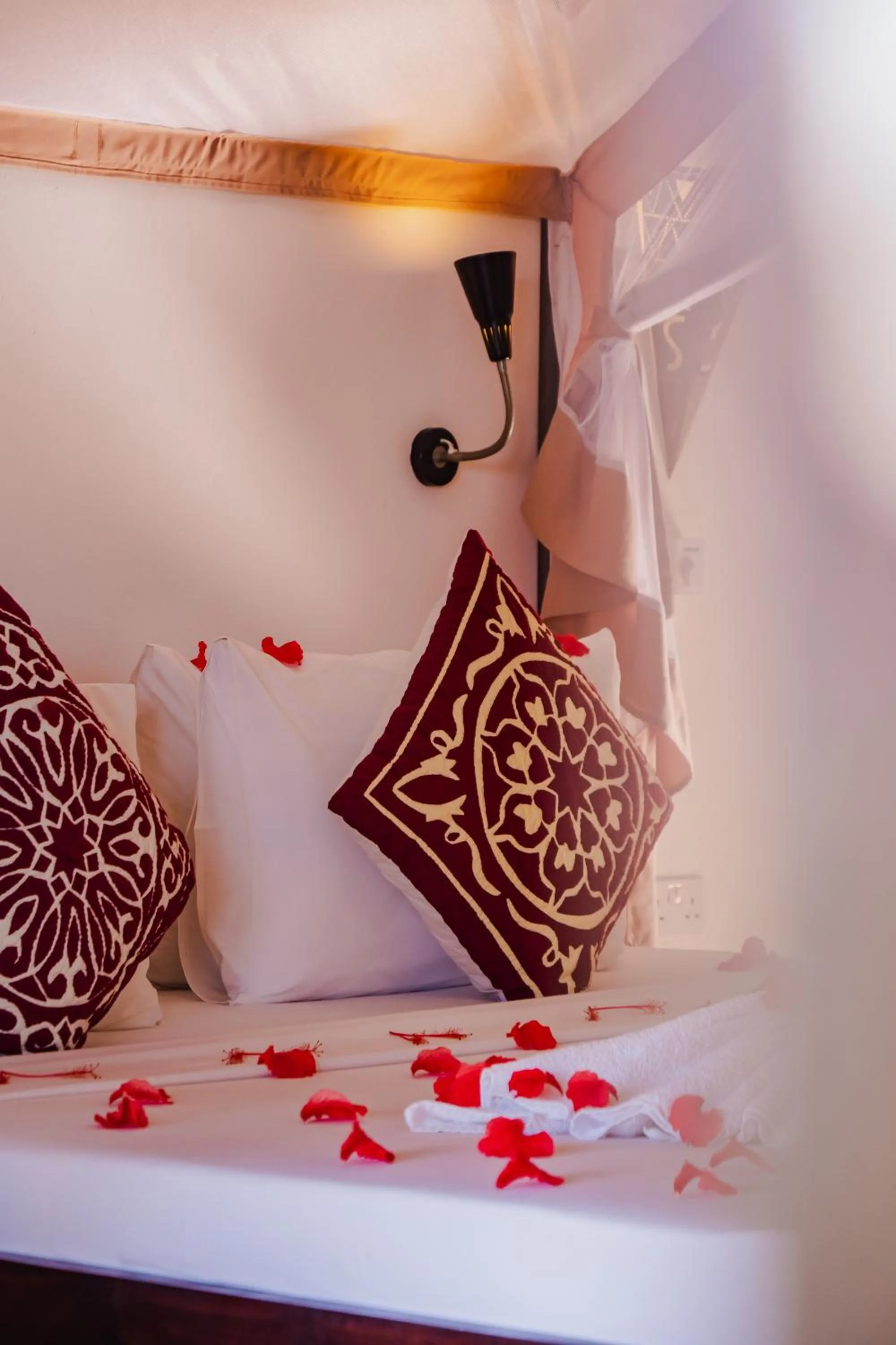 Decorative detail, Bed in Sunshine Bay Zanzibar - Adults Only