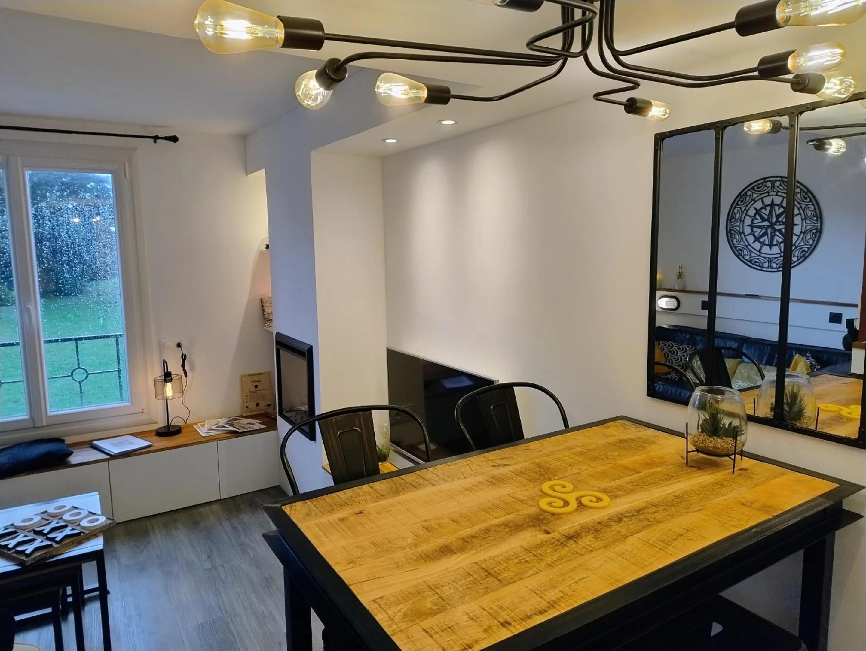 Dining area in Ti Kabanouz