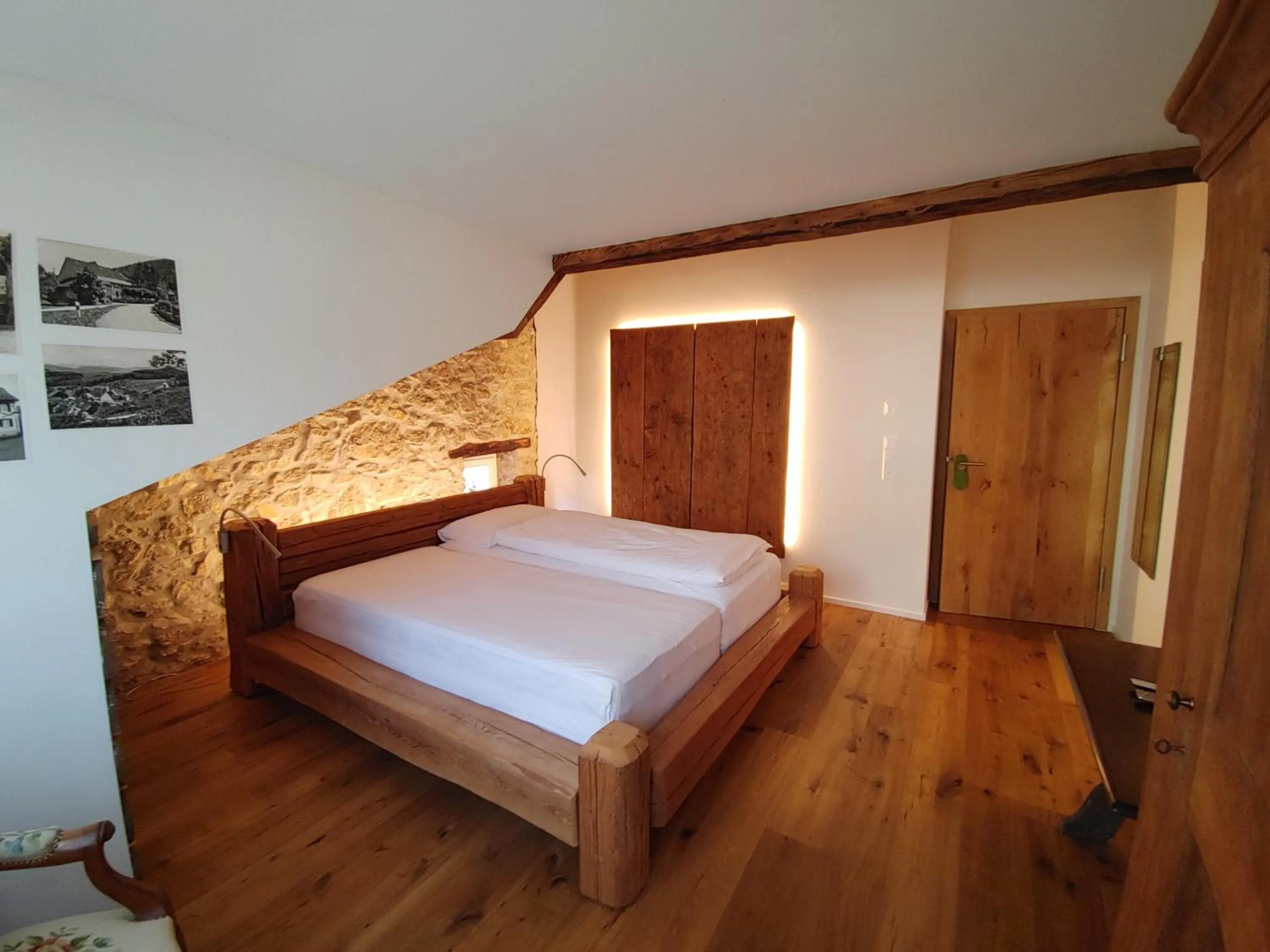 Bed in Landgasthof Roderis