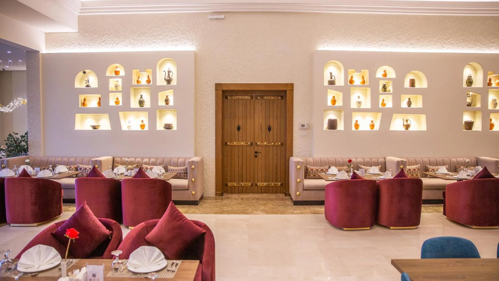 Restaurant/places to eat in Dorat Najd Resort