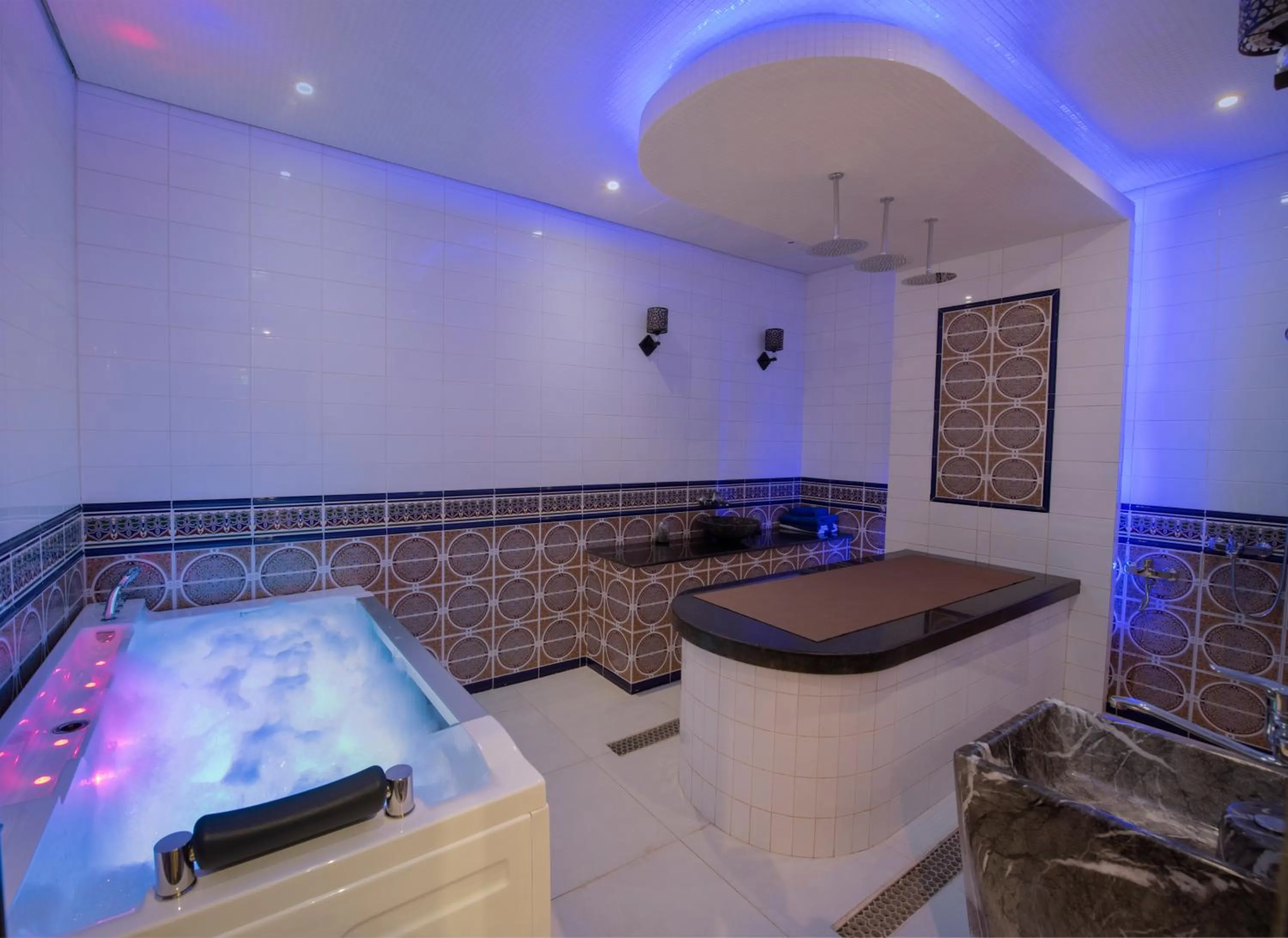 Steam room in Dorat Najd Resort