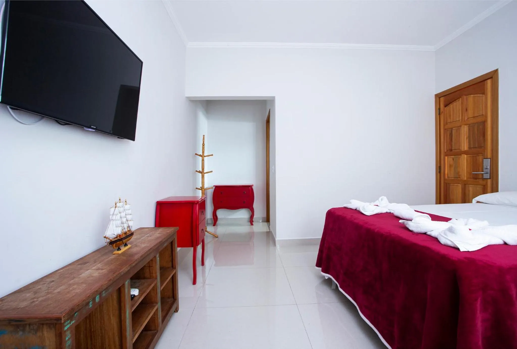 Bedroom, Bed in Pousada Guarubela Veloso