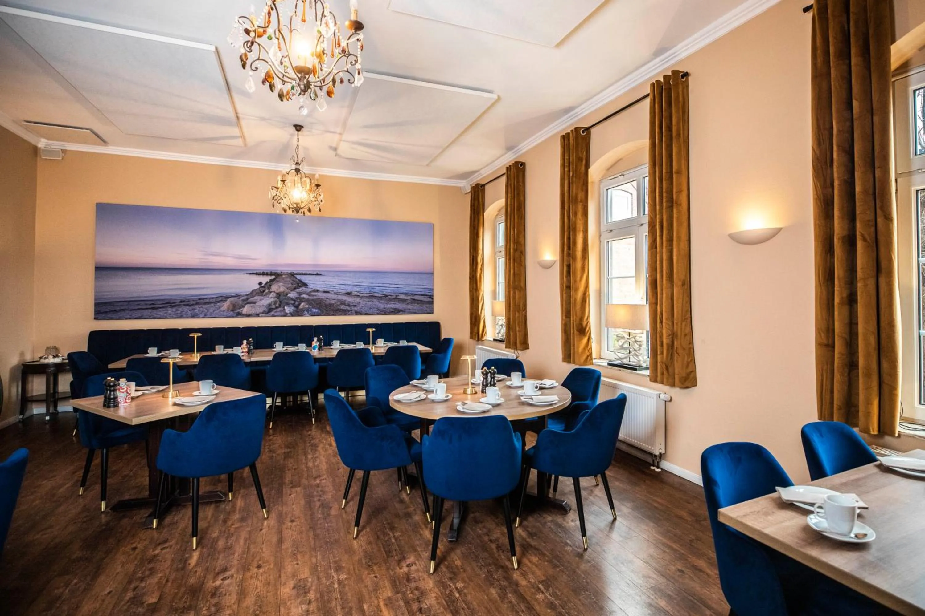 Restaurant/places to eat in Hotel am Rathaus