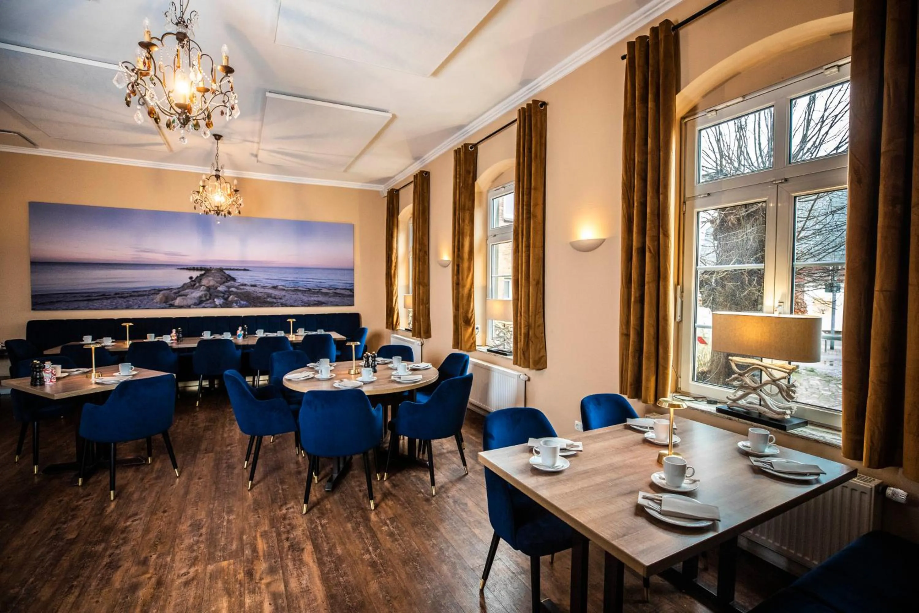 Restaurant/places to eat in Hotel am Rathaus