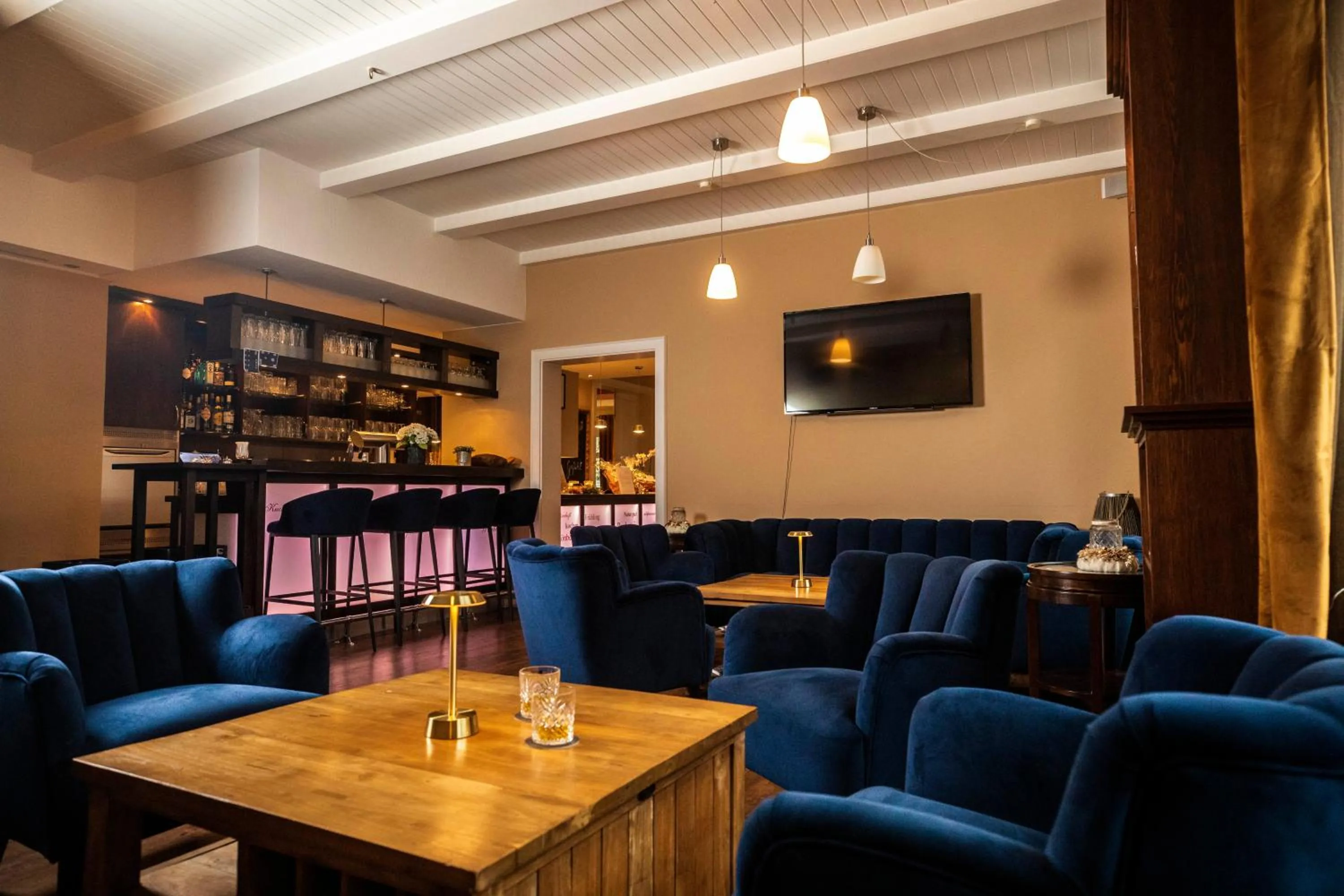 Lounge or bar in Hotel am Rathaus