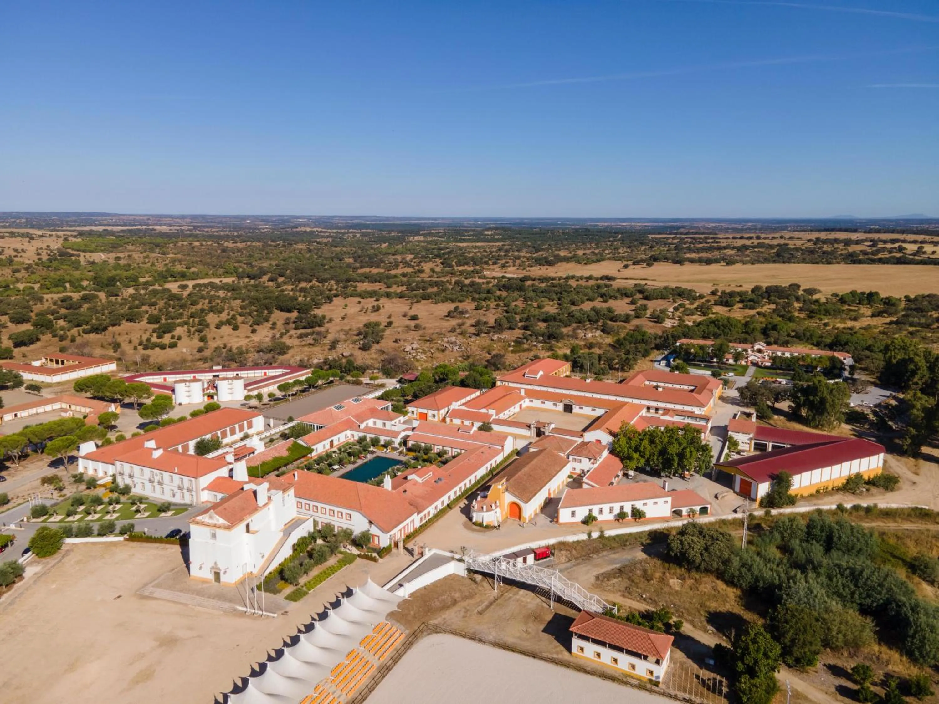 Property building in Vila Gale Collection Alter Real - Resort Equestre, Conference & Spa