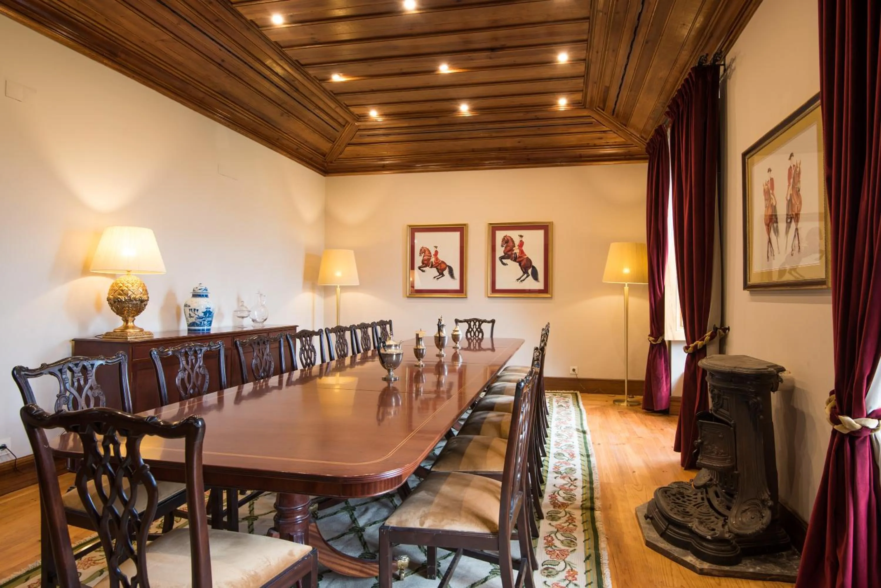 Meeting/conference room in Vila Gale Collection Alter Real - Resort Equestre, Conference & Spa