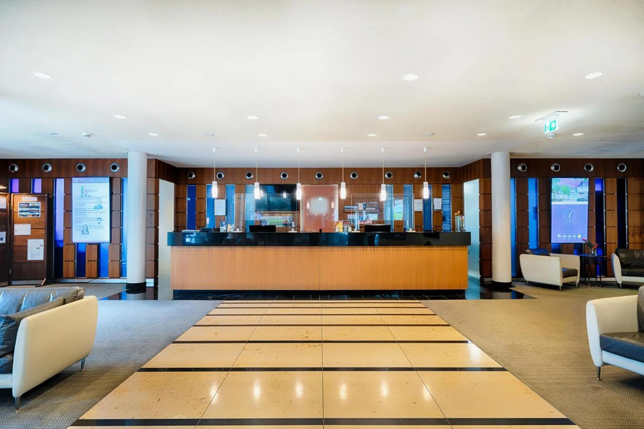 Lobby or reception in Welcome Hotel Meschede Hennesee