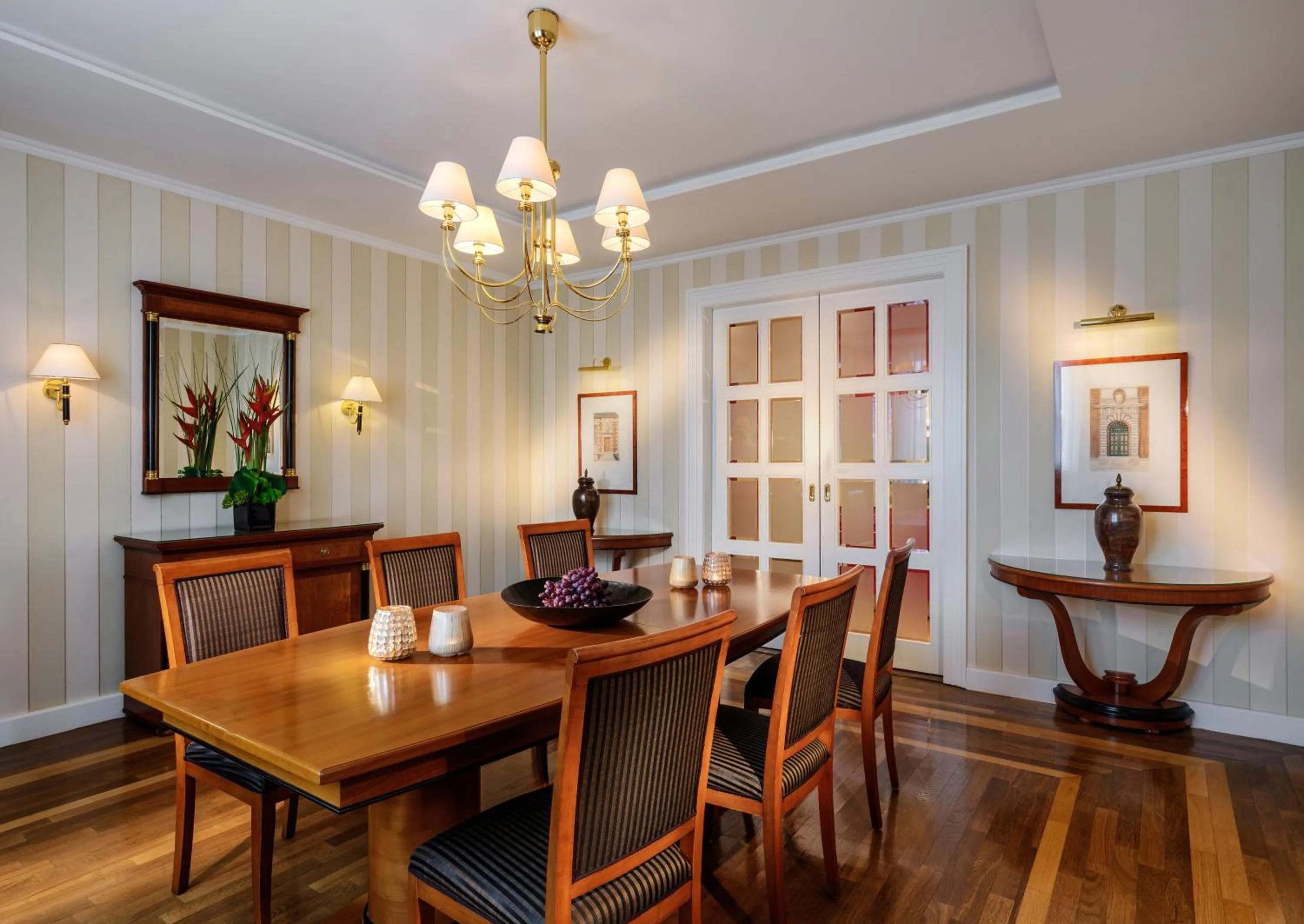 Dining area in Hotel Nassauer Hof