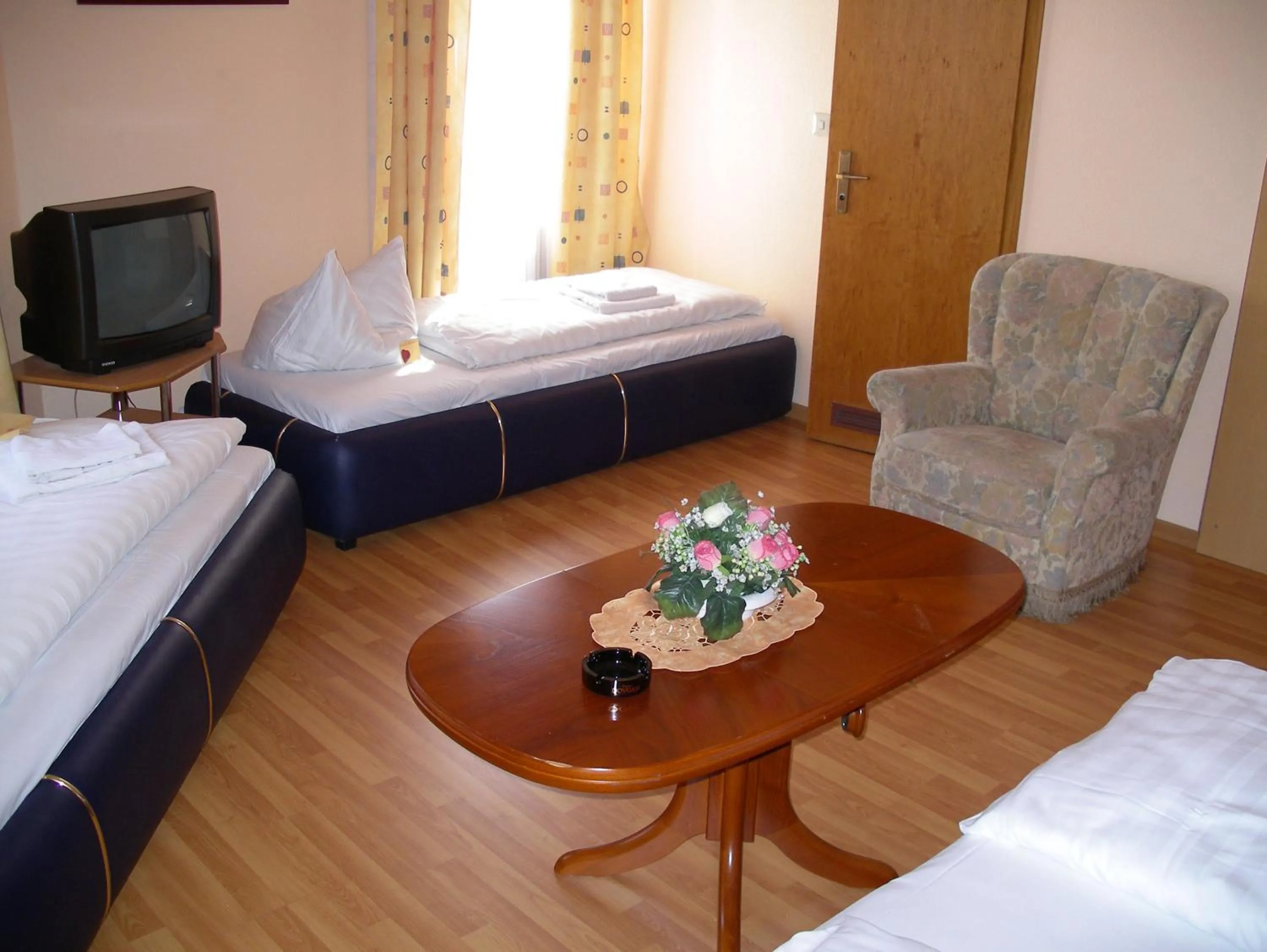 Bed in Hotel garni Djaran