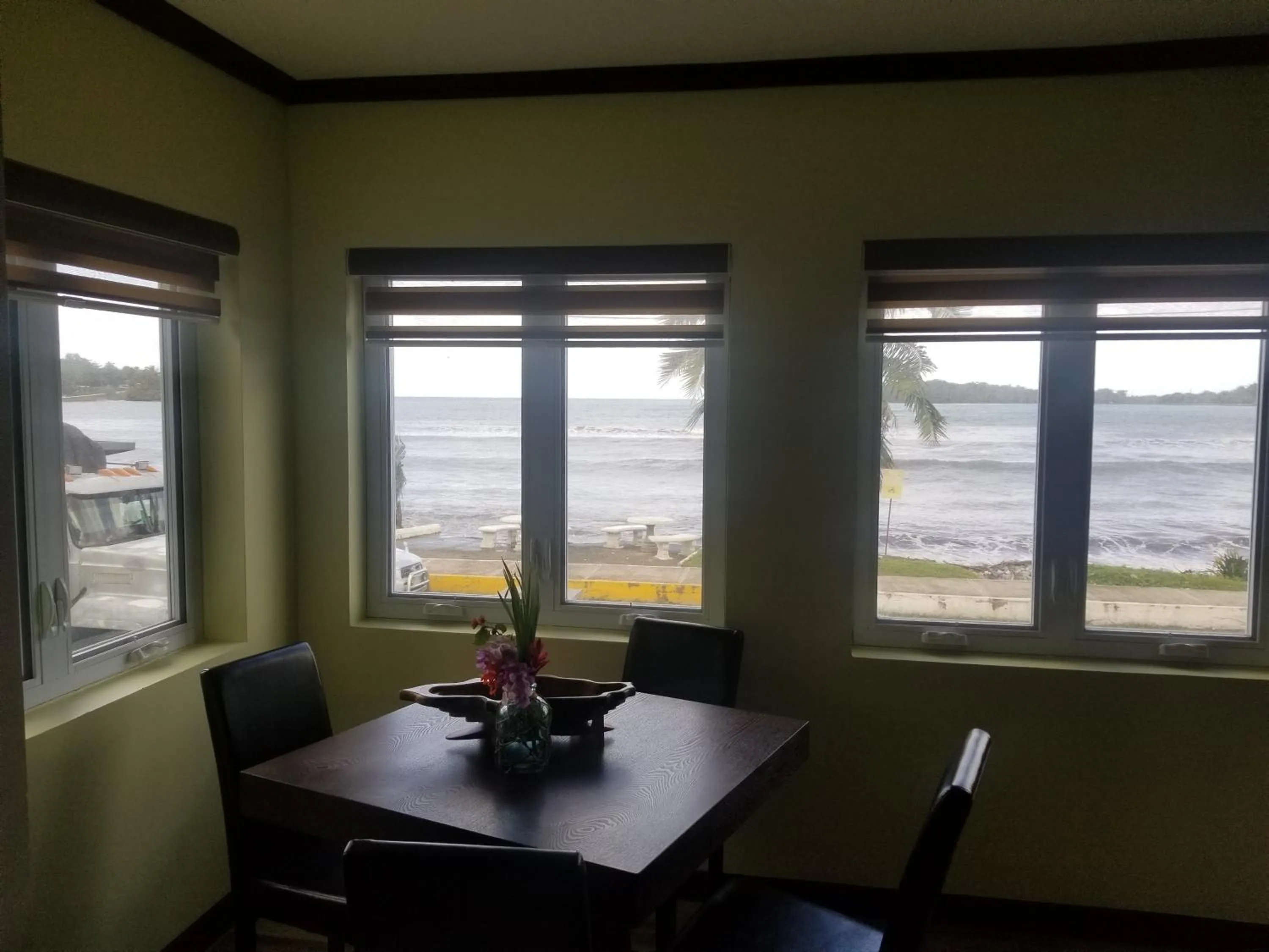 Breakfast in Inn The Town