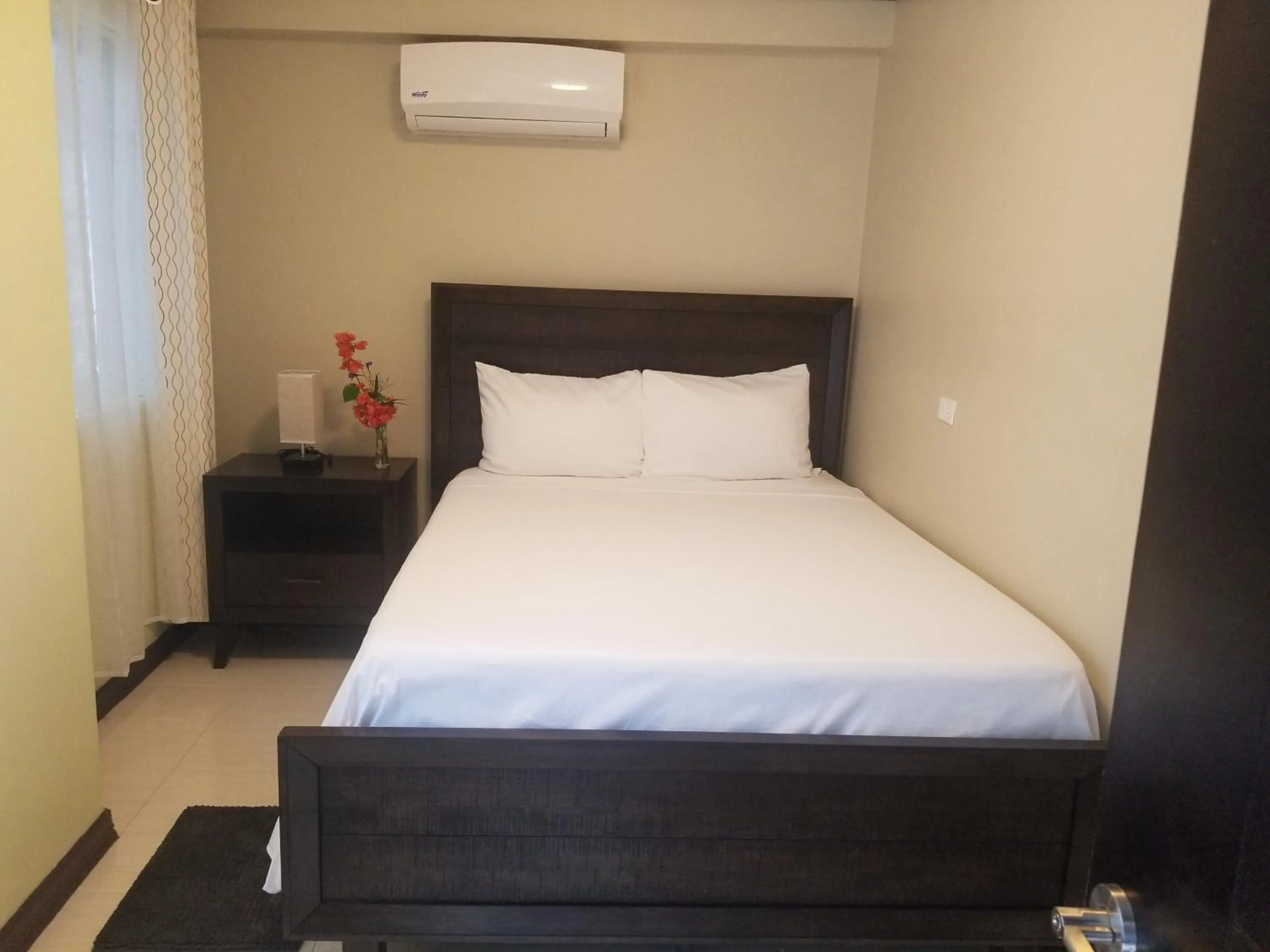 Bedroom, Bed in Inn The Town