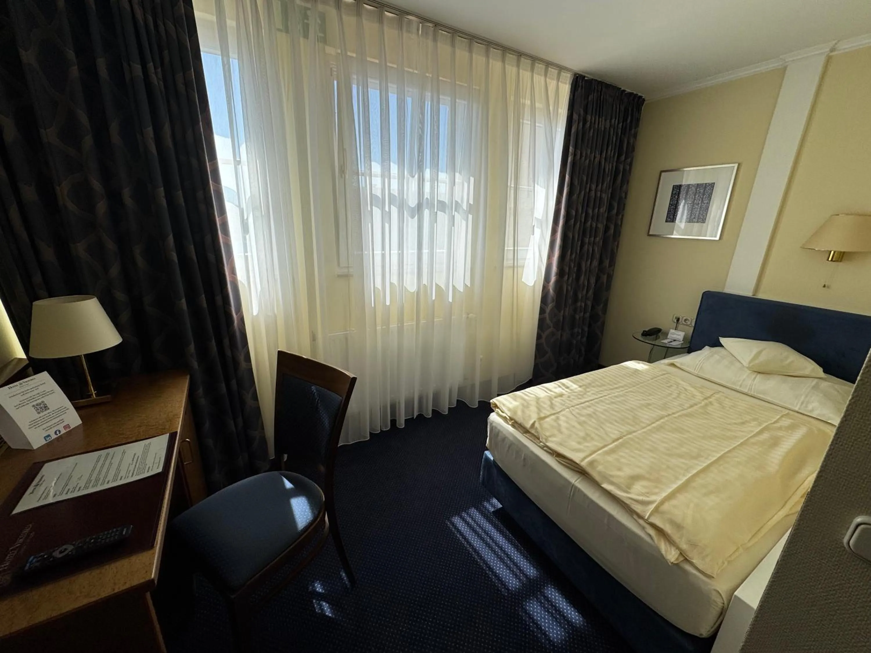 Bed in Hotel Viktoria