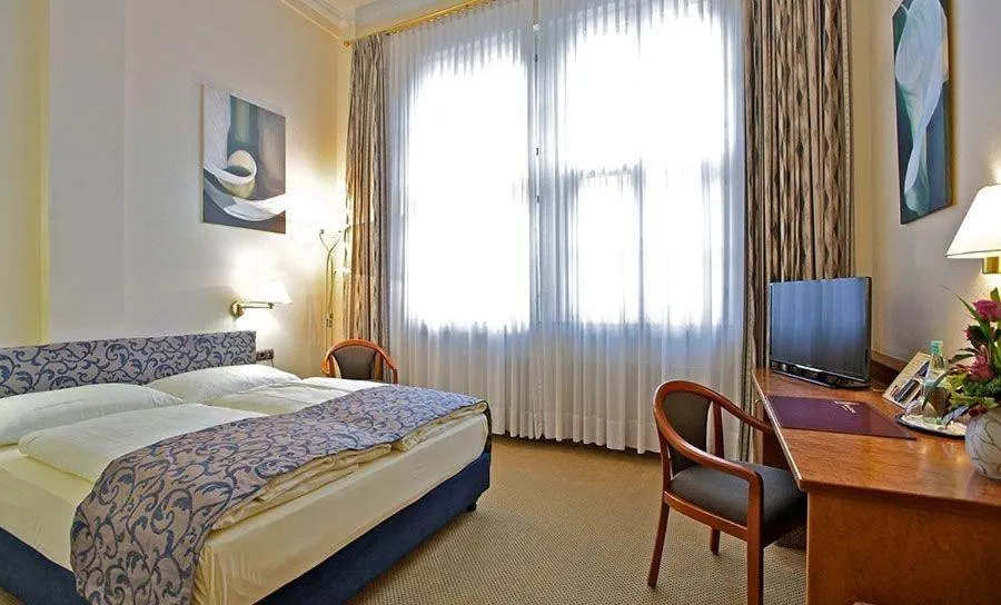 Bed in Hotel Viktoria