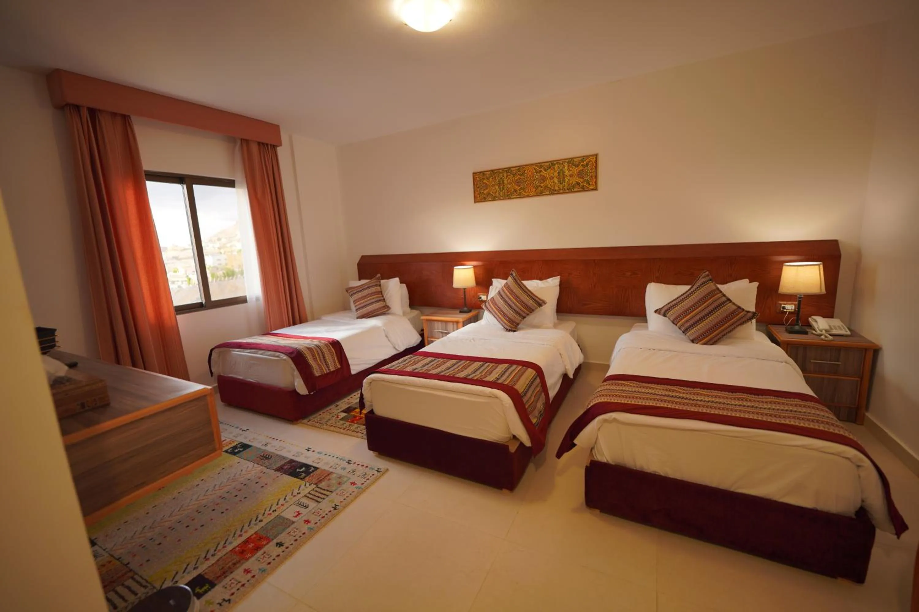 Bedroom, Bed in Petra Plaza Hotel