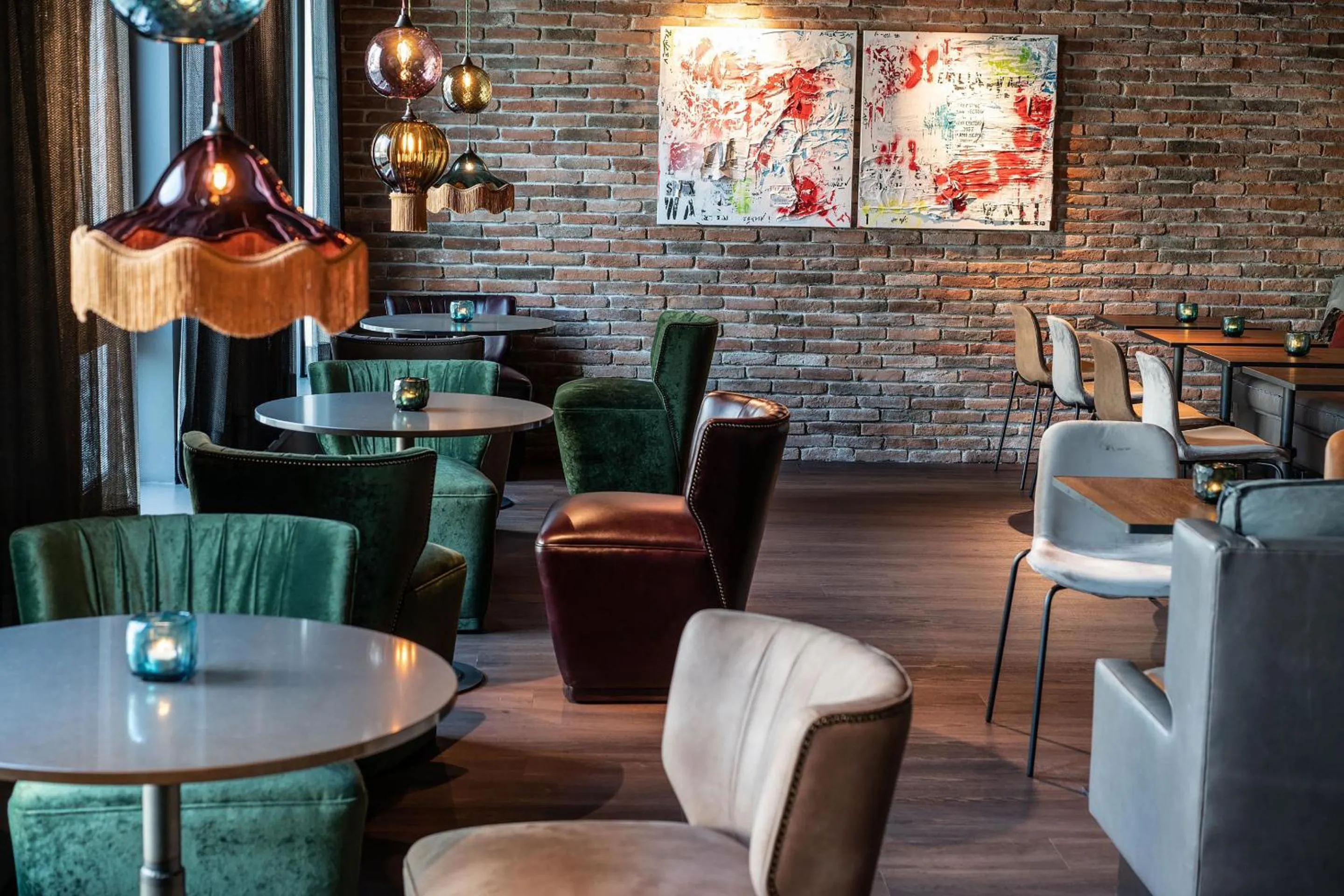 Lounge or bar in Motel One Berlin Mitte