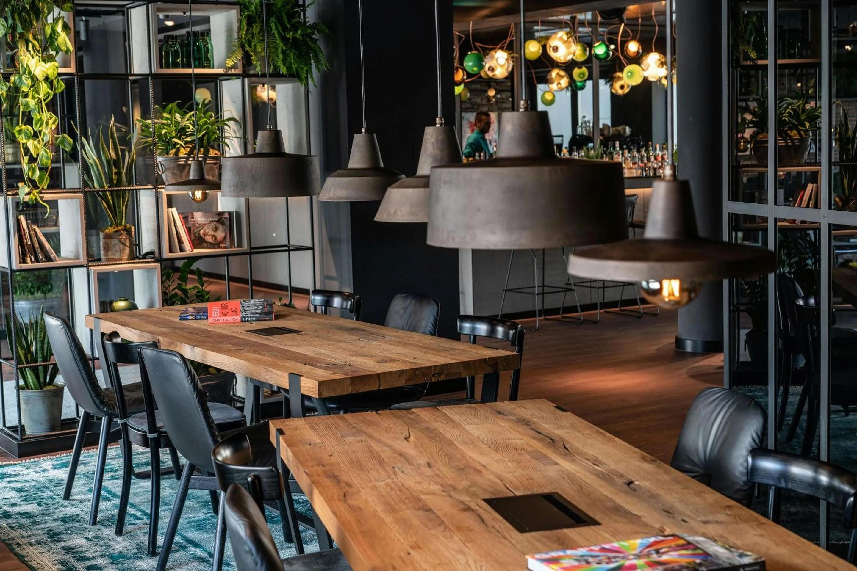 Lounge or bar in Motel One Berlin Mitte