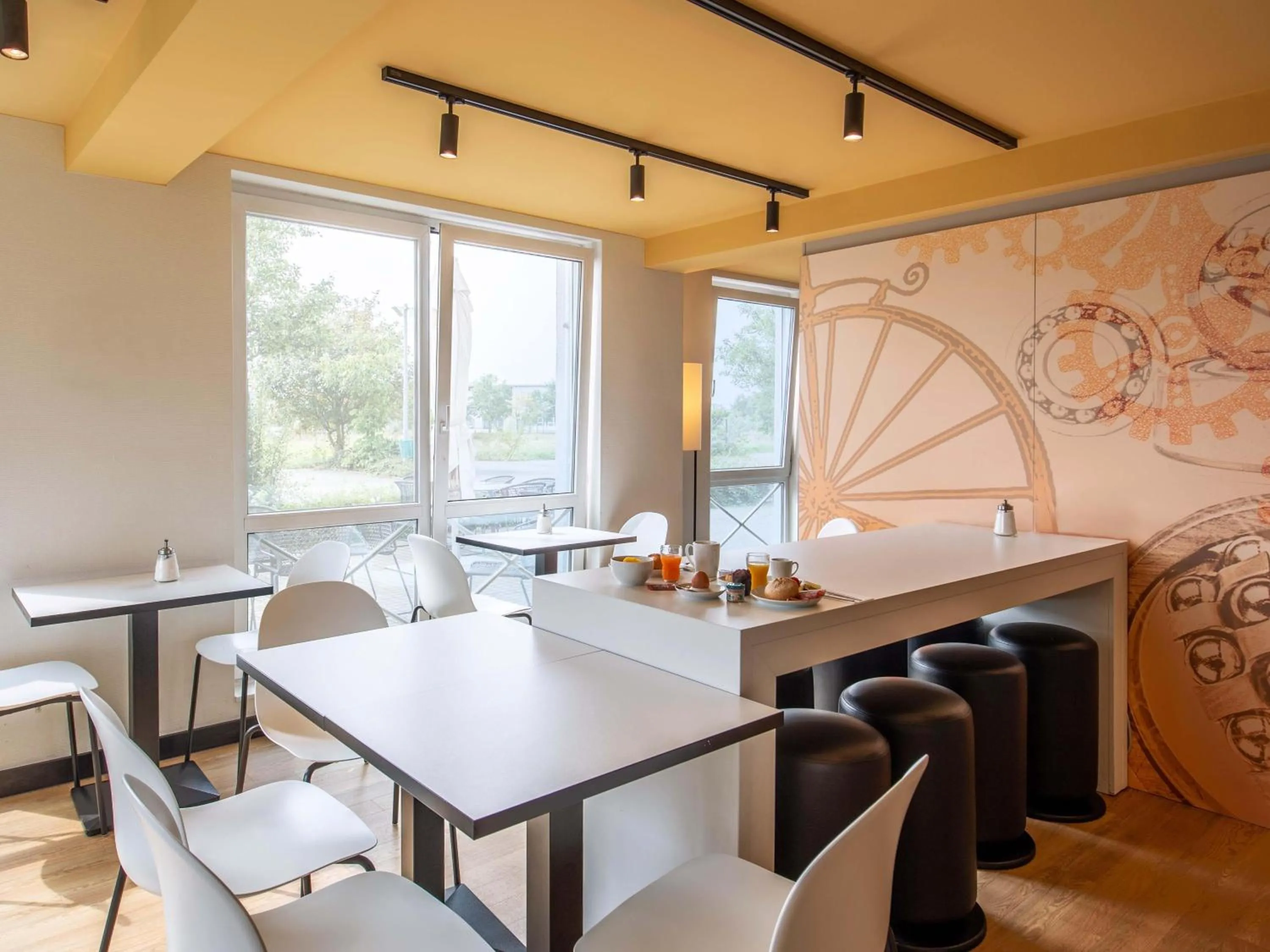 Meeting/conference room in B&B Hotel Schweinfurt-Süd