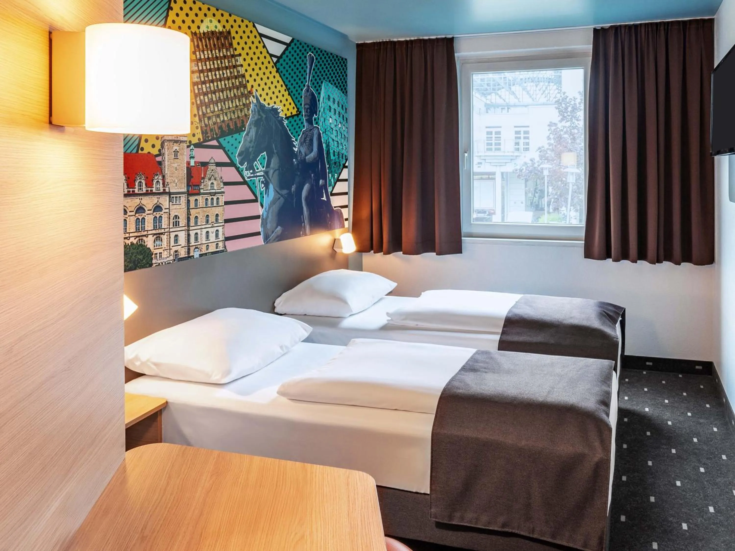Photo of the whole room, Bed in B&B Hotel Hannover-Lahe