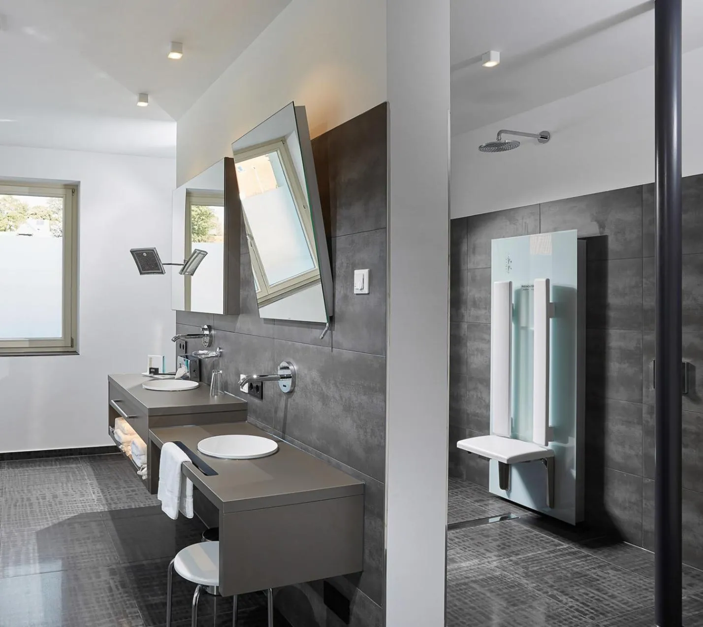 Bathroom in Schloss Reinach