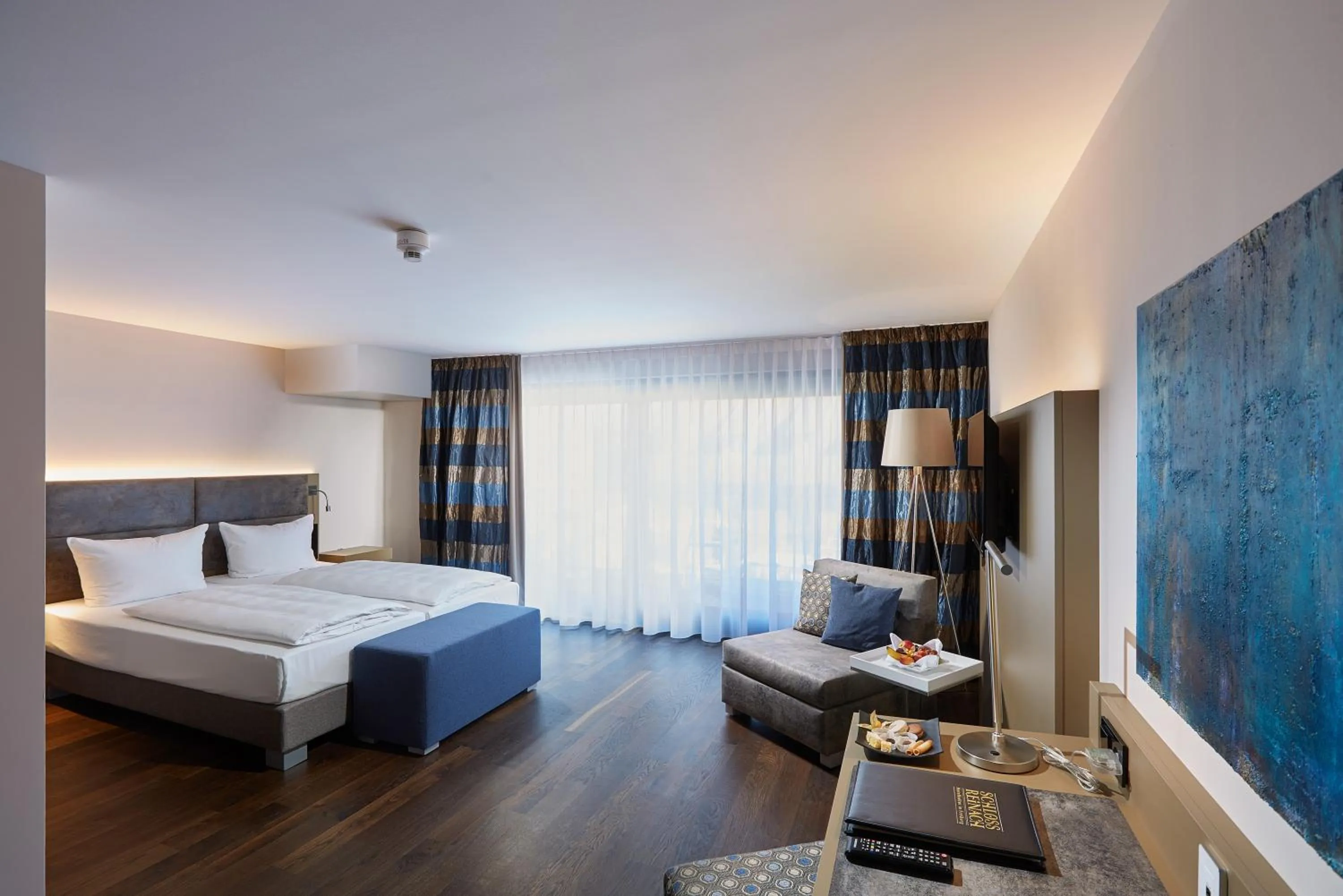 Photo of the whole room, Bed in Schloss Reinach