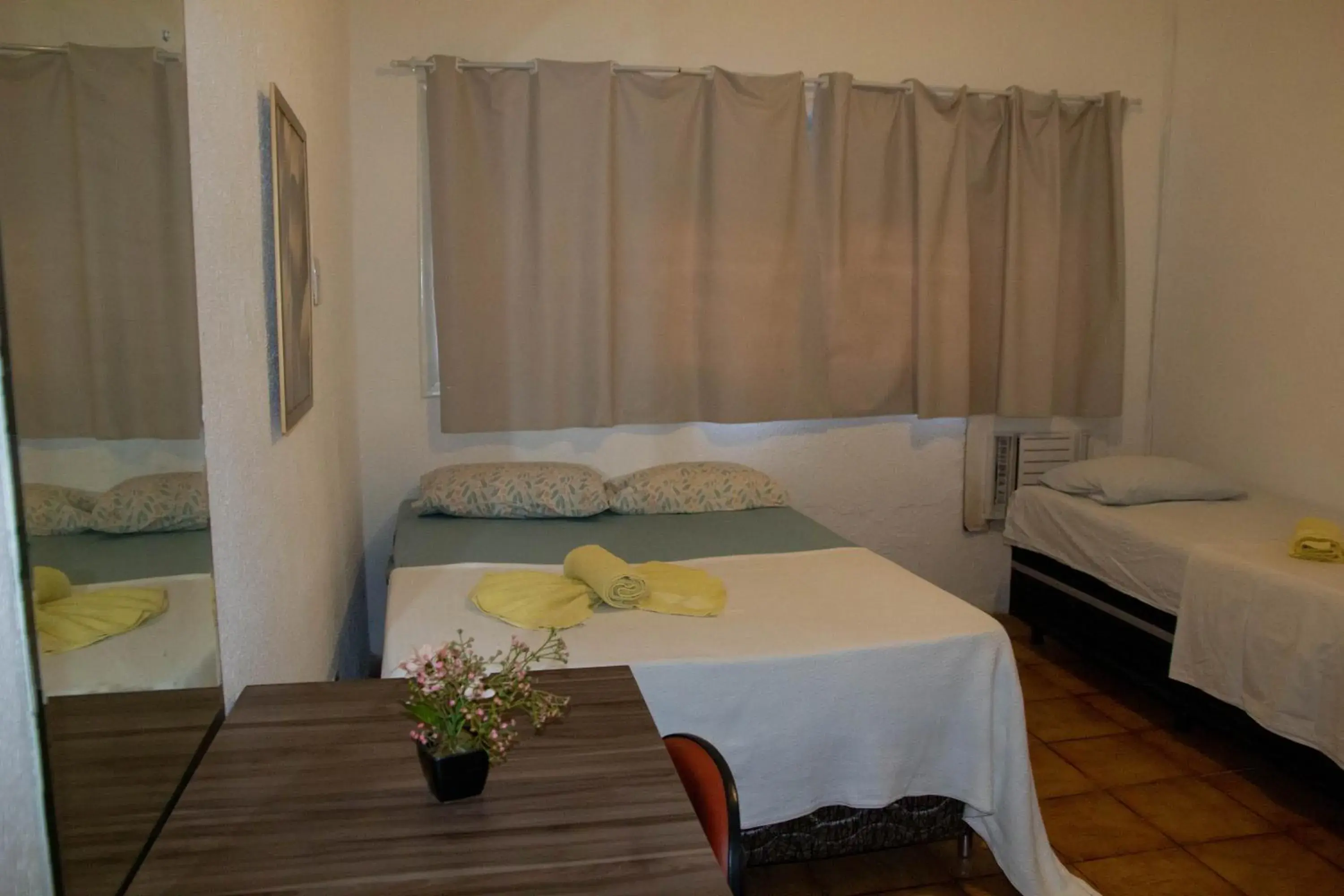 Standard Triple Studio - single occupancy in Casa do Meio Pousada Standard Triple Studio - single occupancy in Casa do Meio Pousada