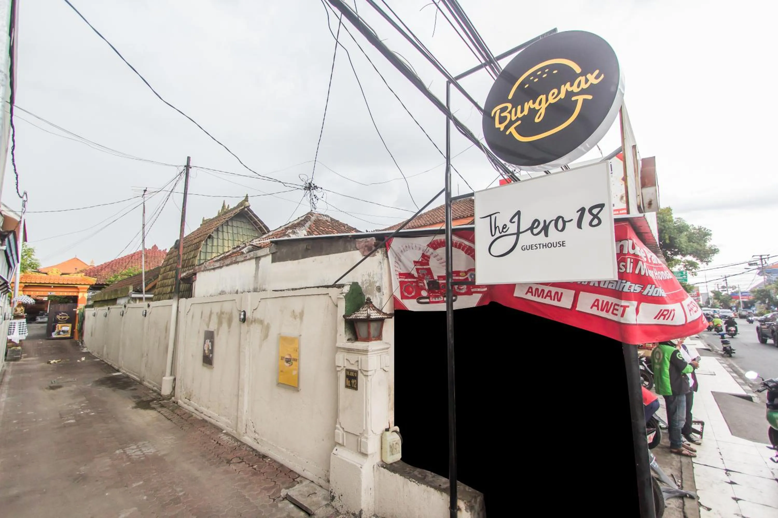 Property building in The jero 18 kuta guest house