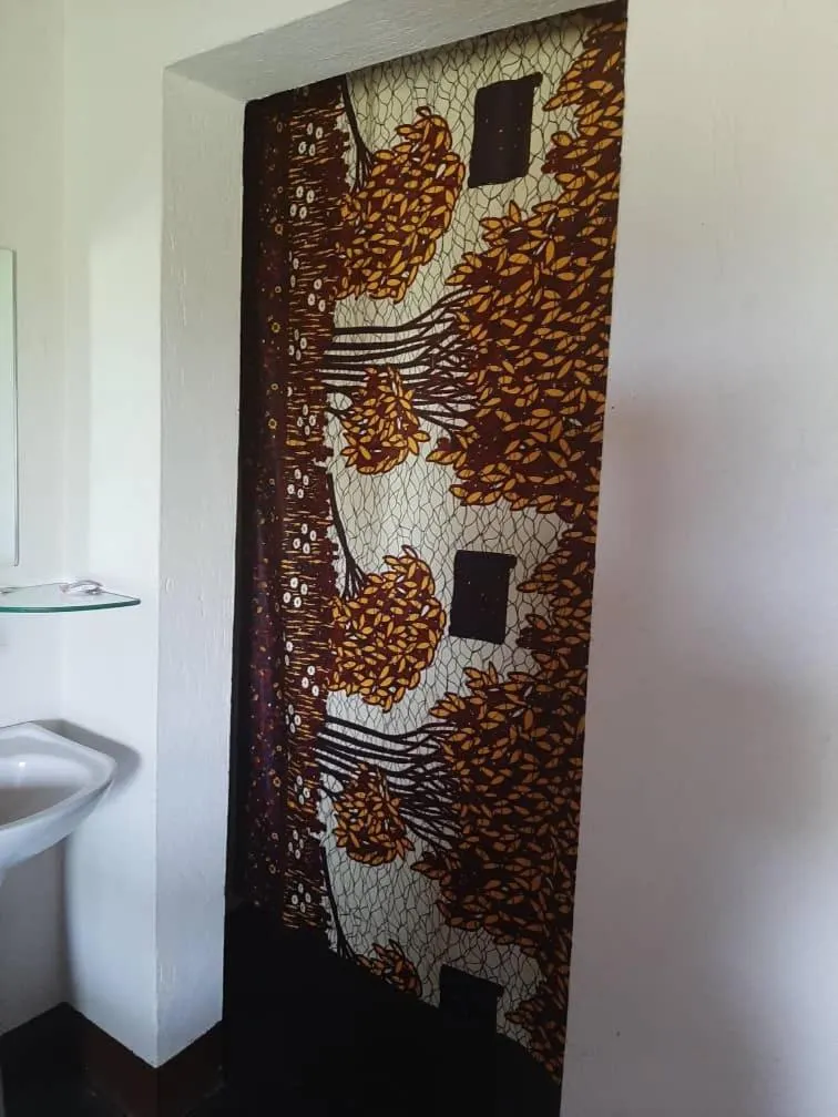 Bathroom in Tangi Safari Lodge