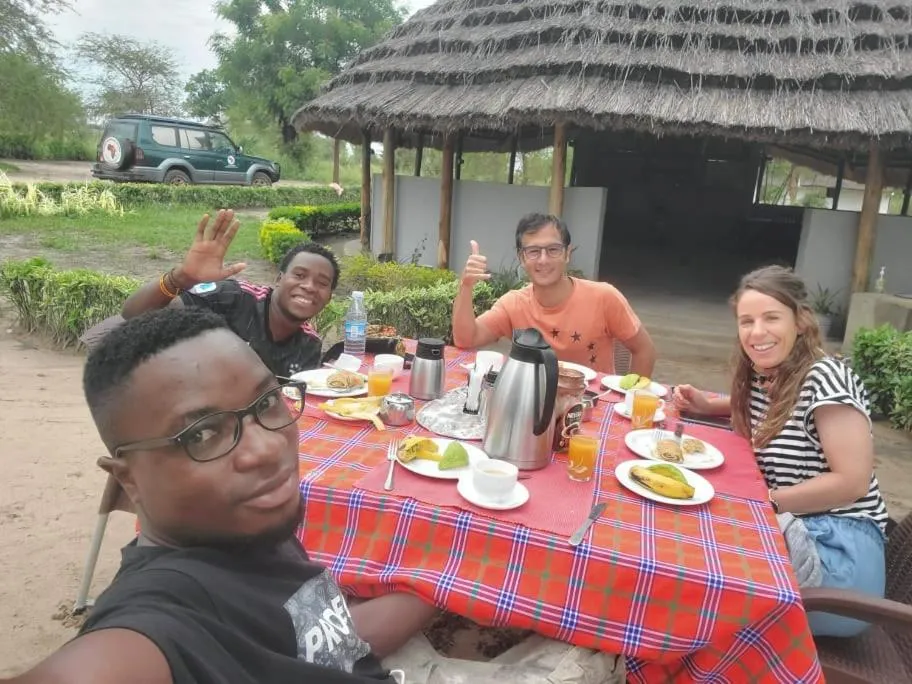 Breakfast in Tangi Safari Lodge