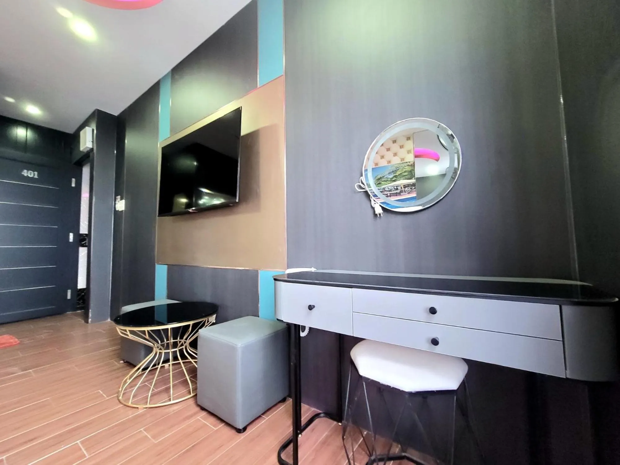 TV and multimedia in Thiem Thanh Hotel