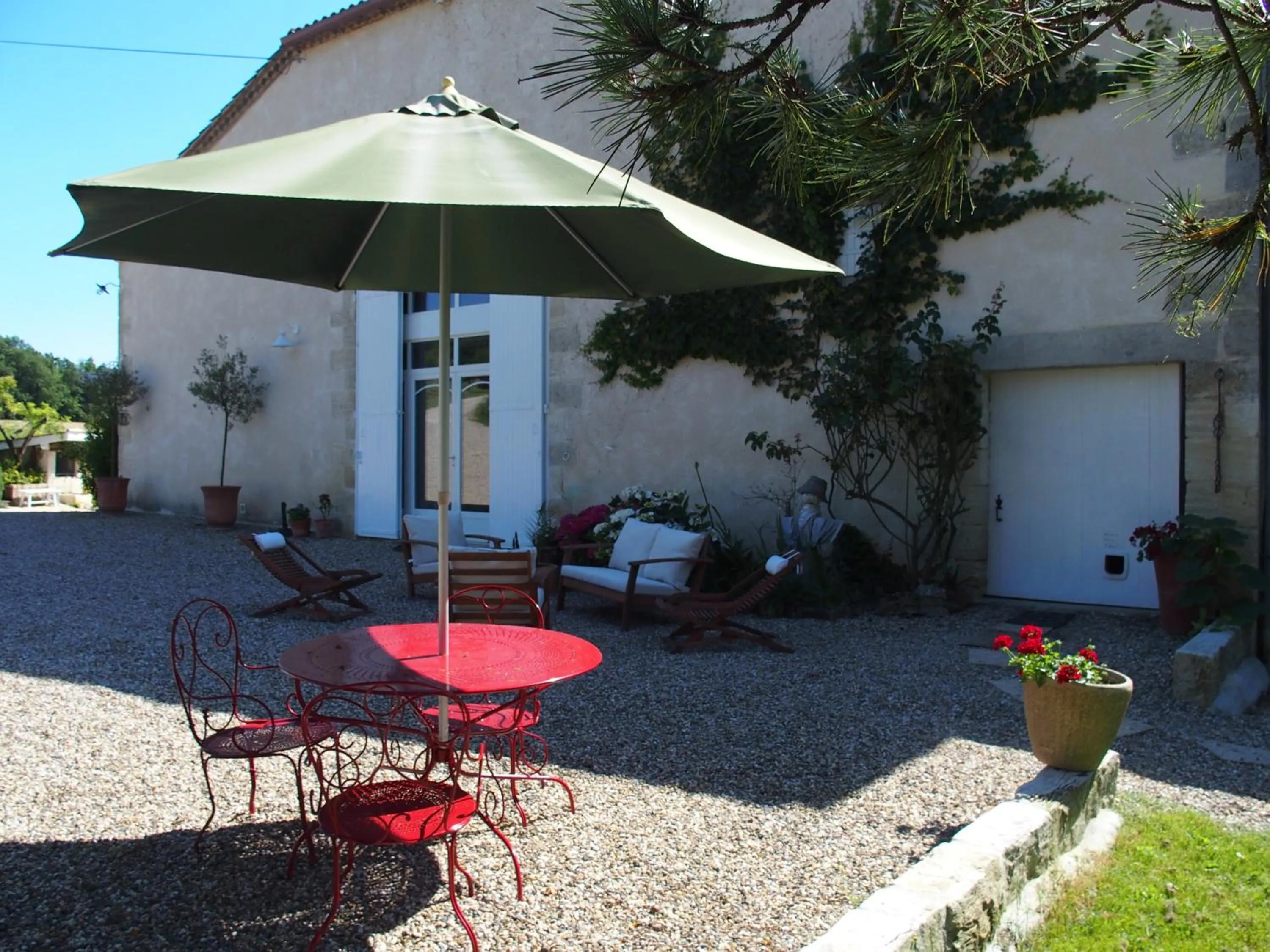 Garden in les tamaris