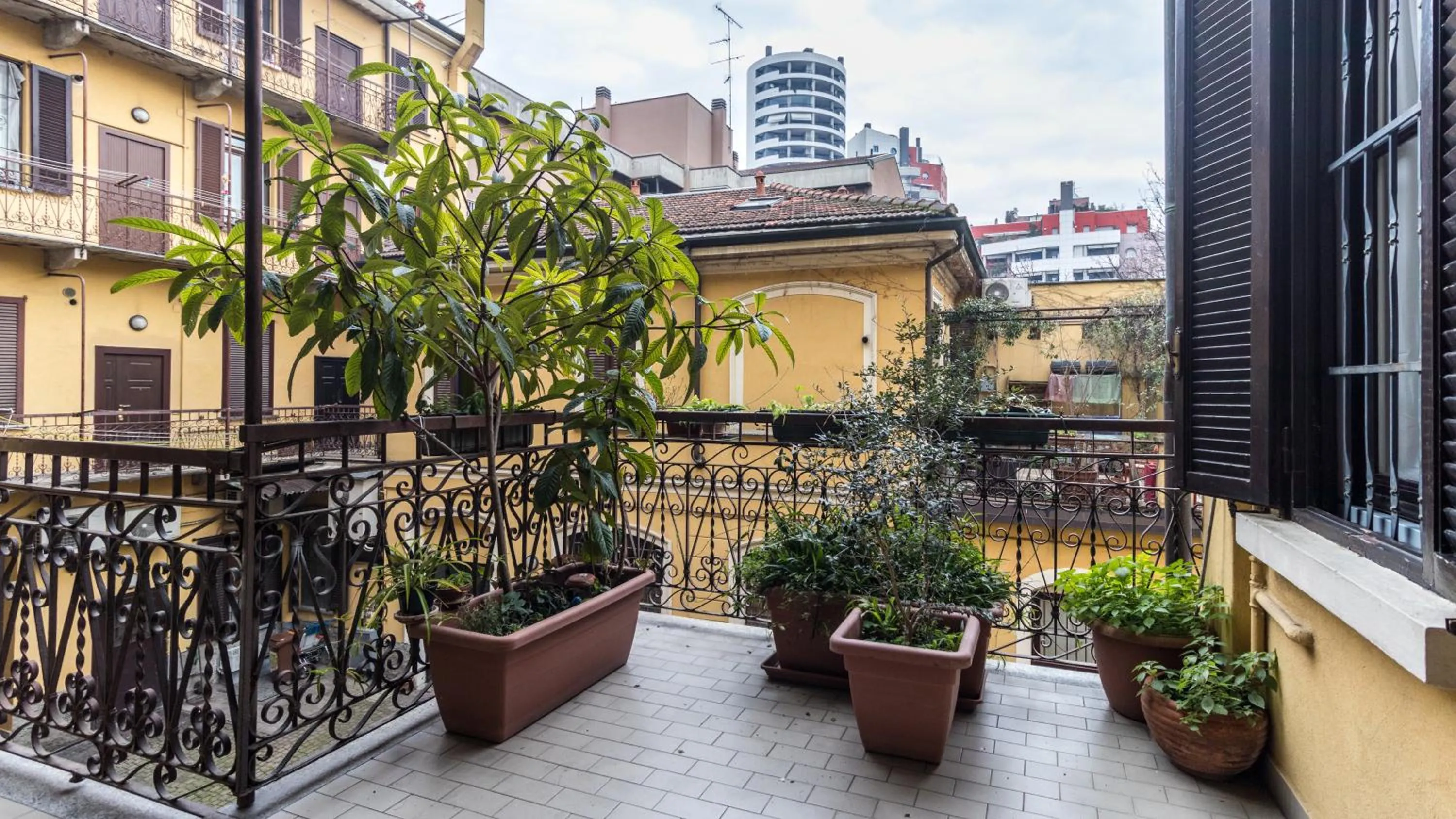 Balcony/Terrace in Italianway - Massarani 5