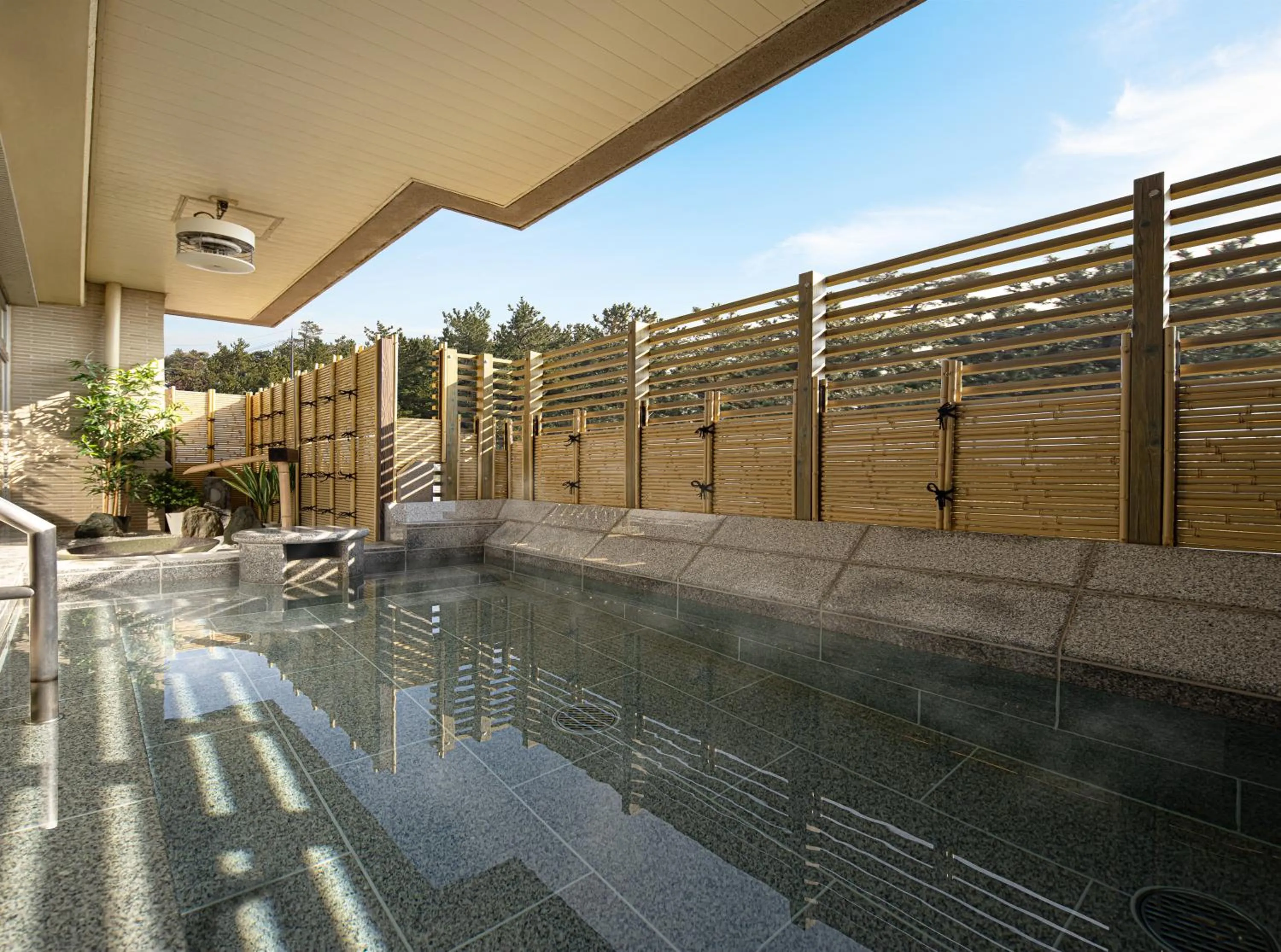 Open Air Bath in The Gran Resort Oumi Maiko