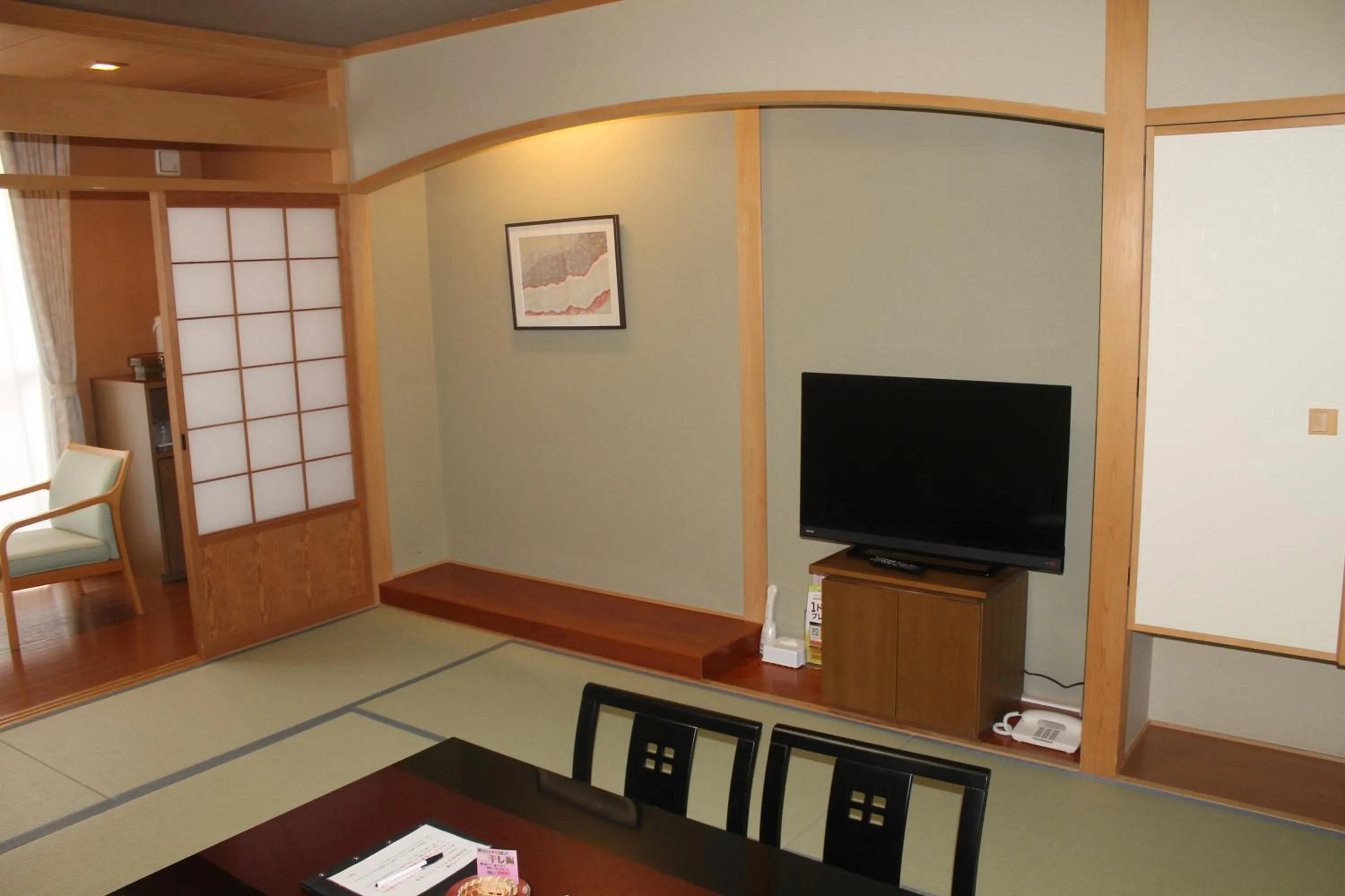 Photo of the whole room in The Gran Resort Oumi Maiko
