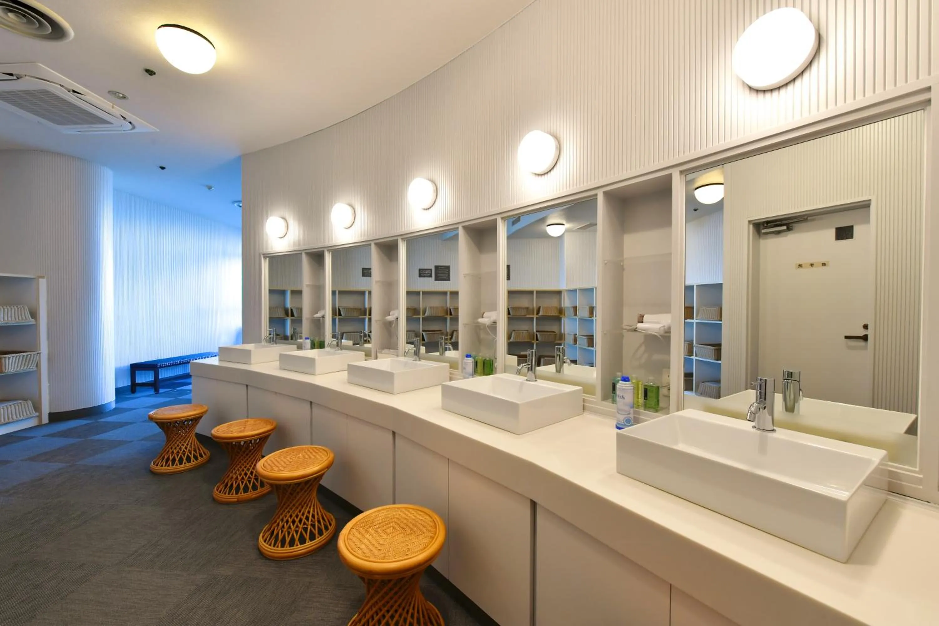 Hot Spring Bath in The Gran Resort Elegante Shirahama