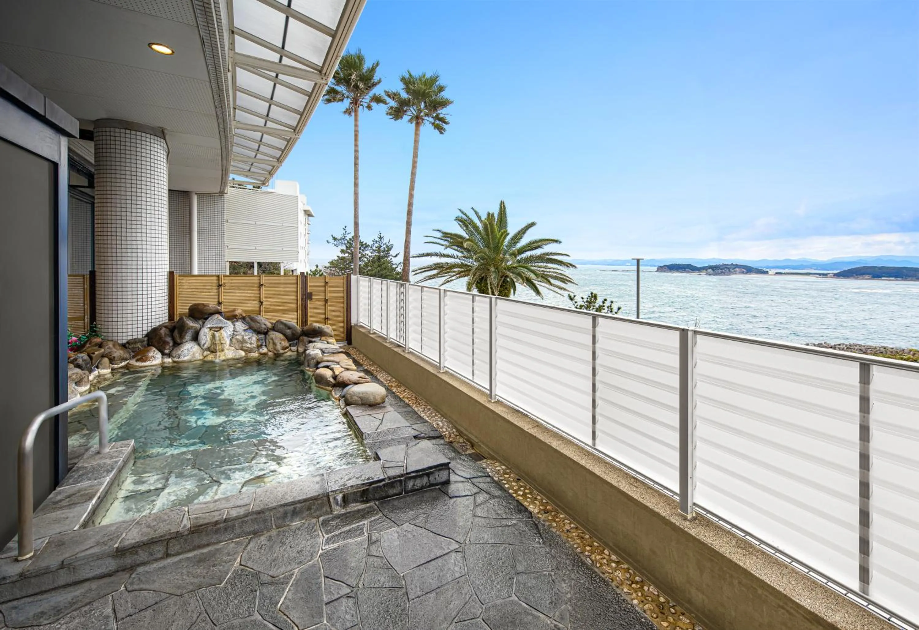 Hot Spring Bath in The Gran Resort Elegante Shirahama