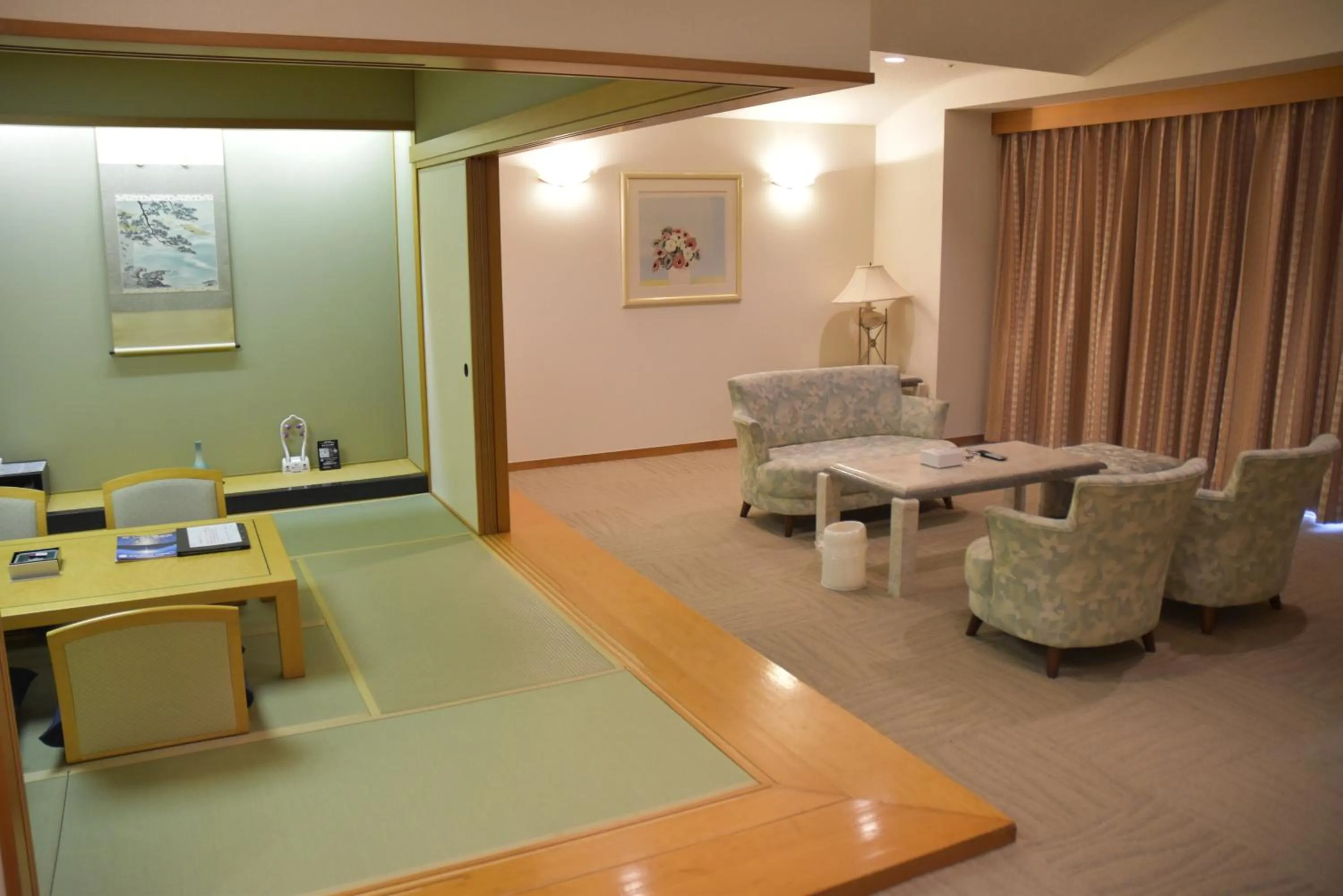 Photo of the whole room in The Gran Resort Elegante Awajishima